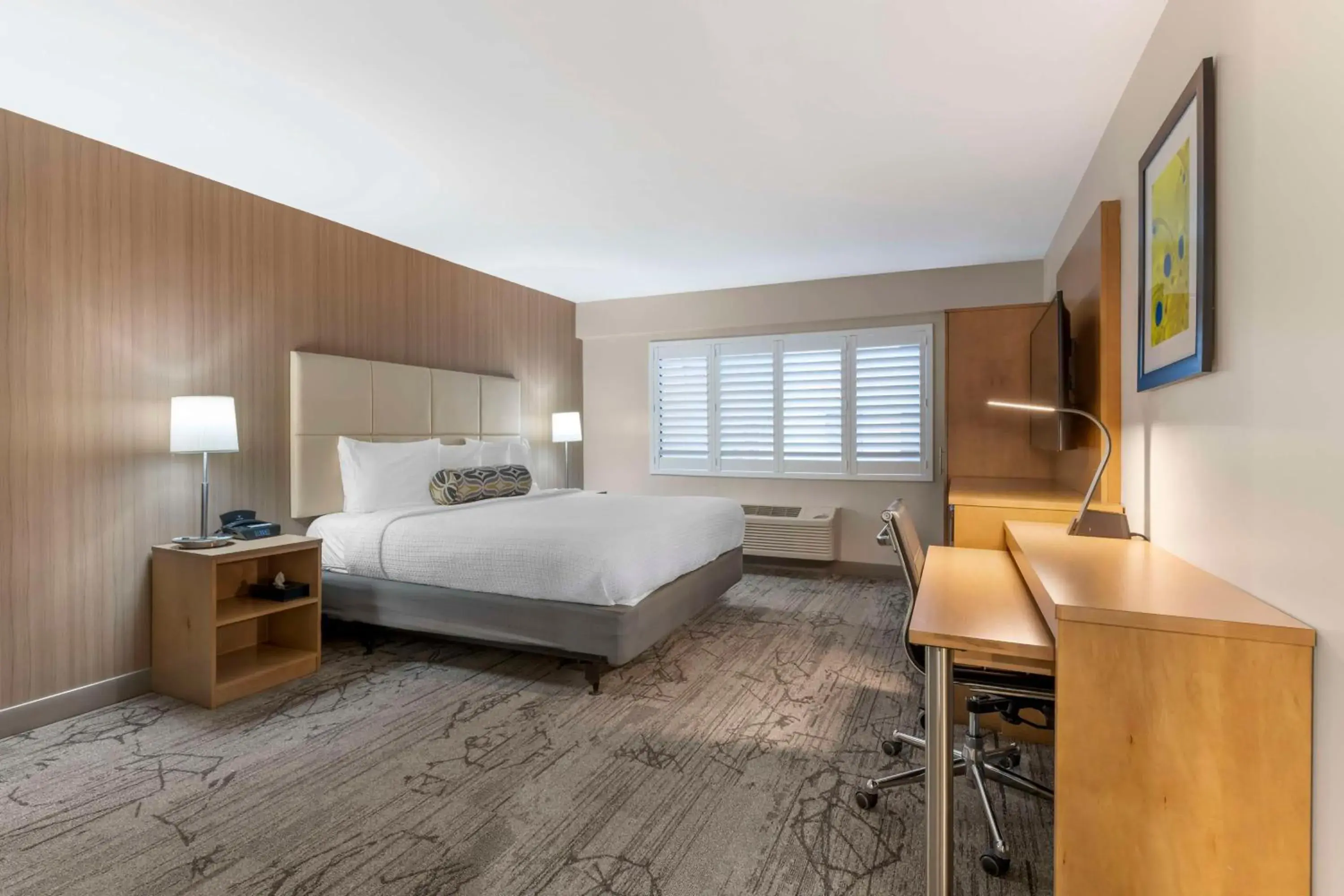 King Room - Disability Access in Best Western Red Coach Inn King Room - Disability Access in Best Western Red Coach Inn