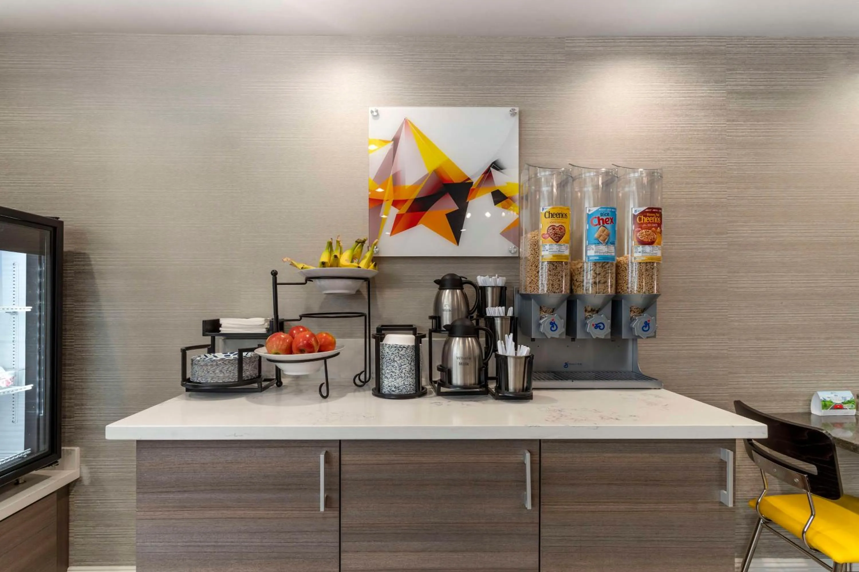 Breakfast in Best Western Red Coach Inn