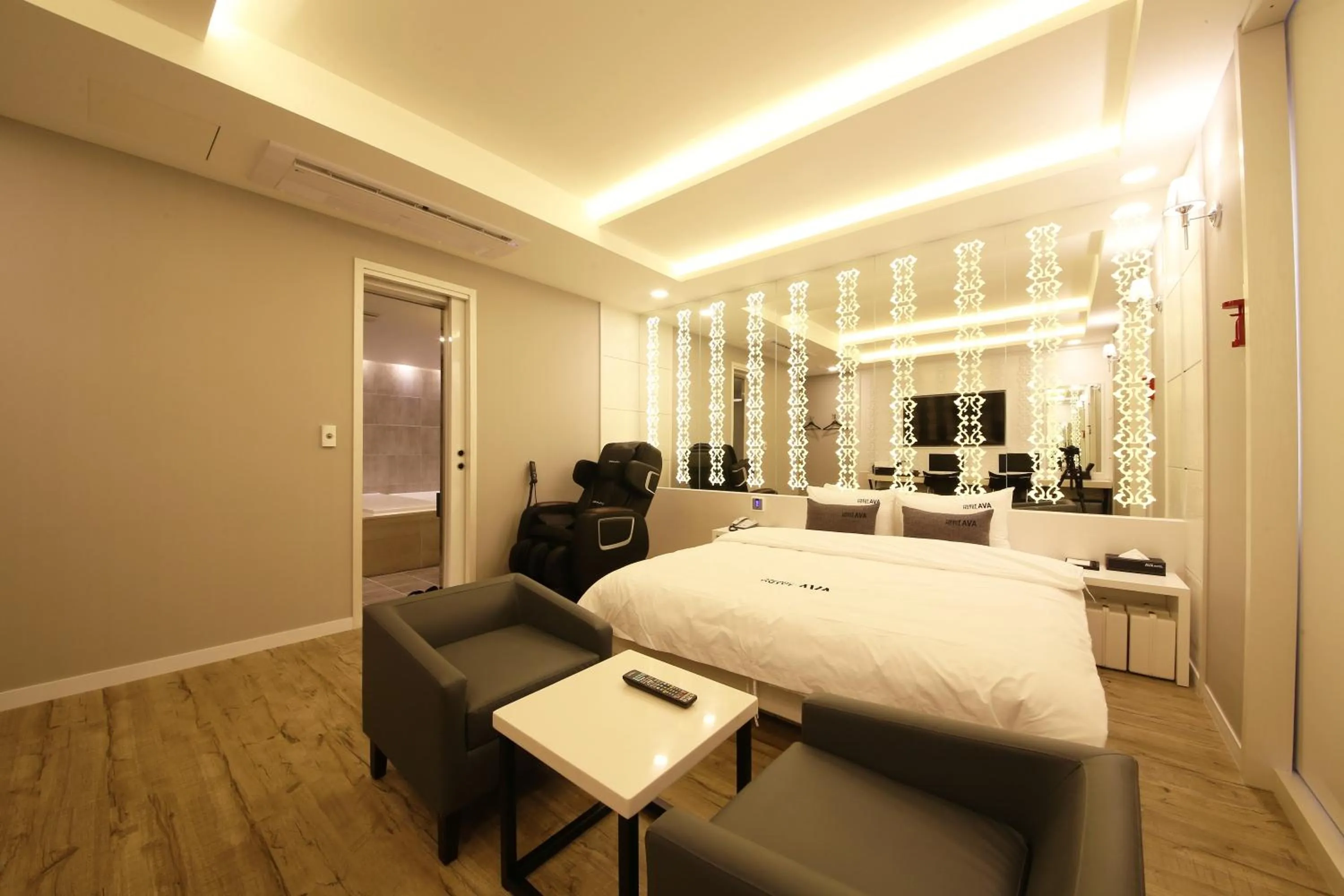 Bed in Premium Ava Hotel