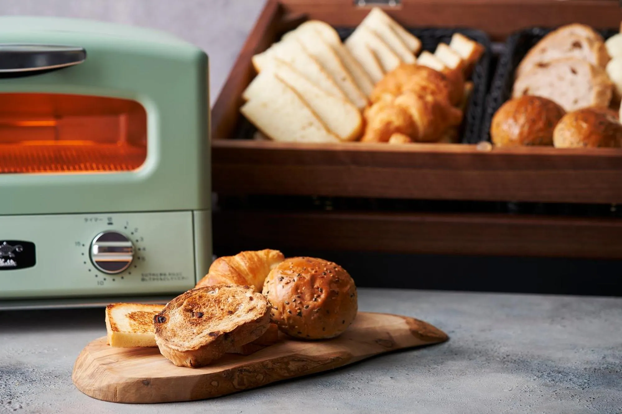 Restaurant/places to eat in Art Hotel Osaka Bay Tower