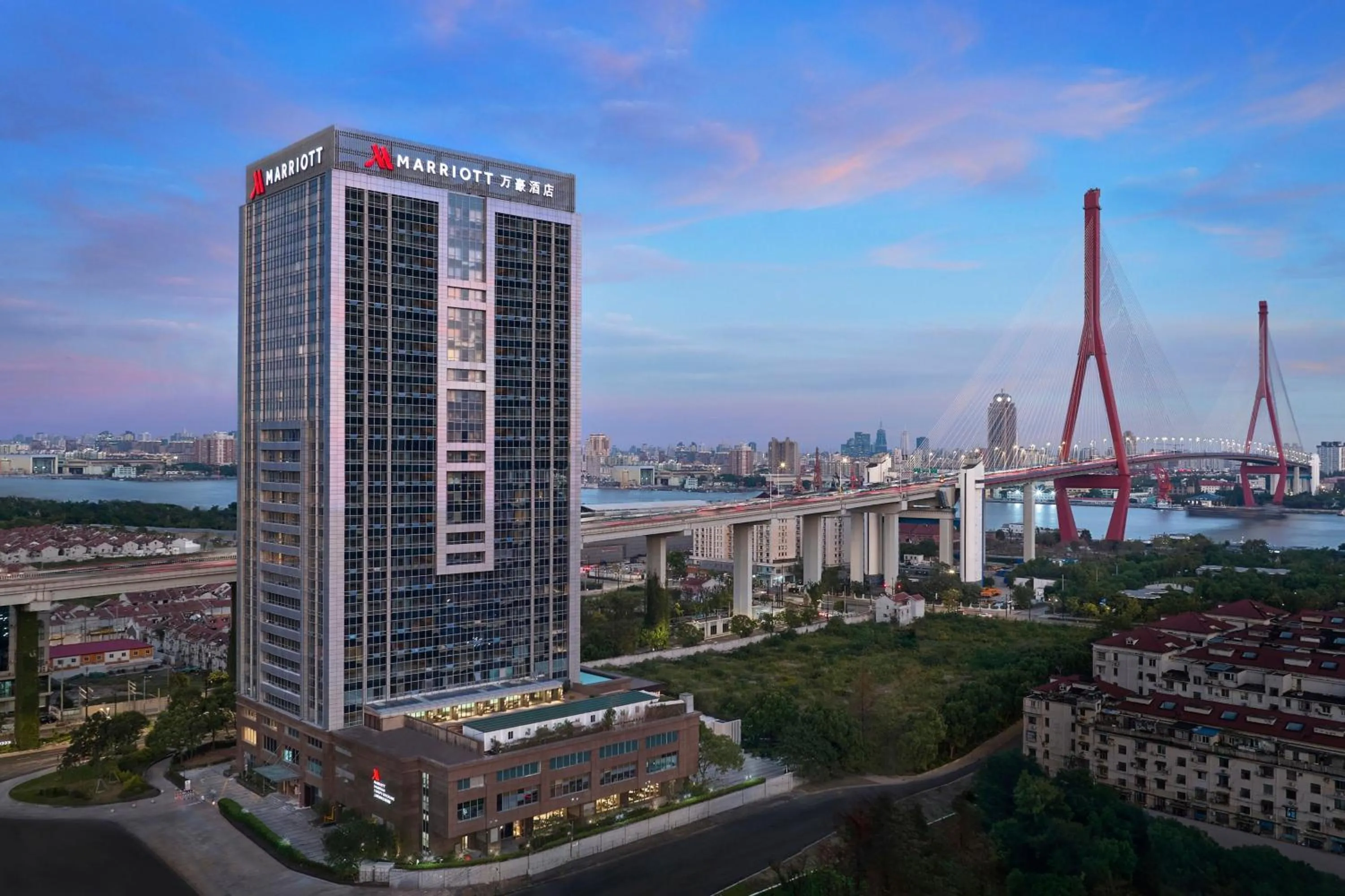 Property building in Shanghai Marriott Hotel Yangpu Riverside