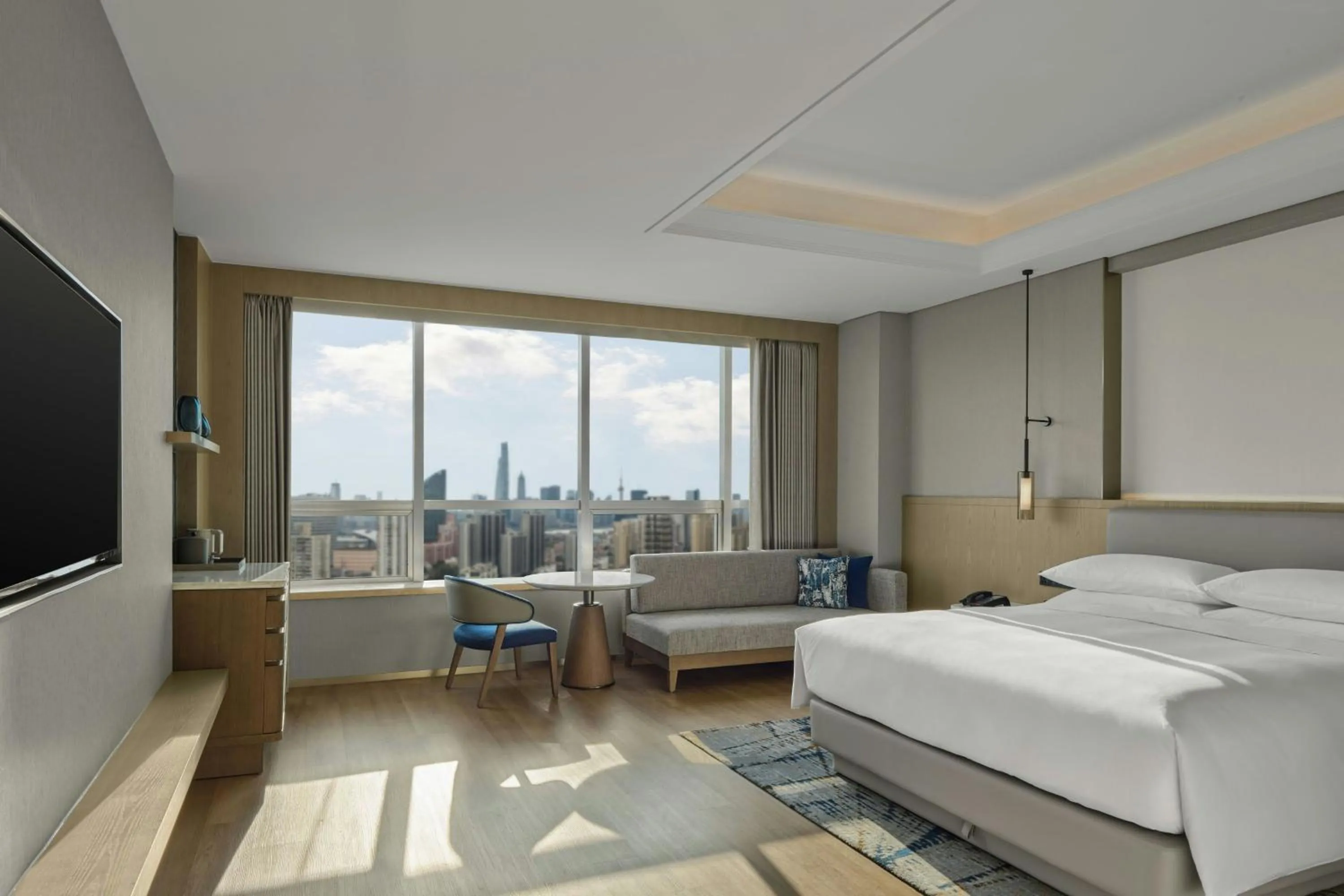 Bedroom, Bed in Shanghai Marriott Hotel Yangpu Riverside