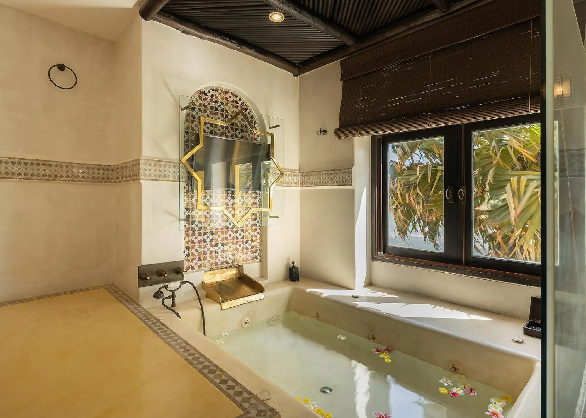 Bath in Villa Maroc Resort