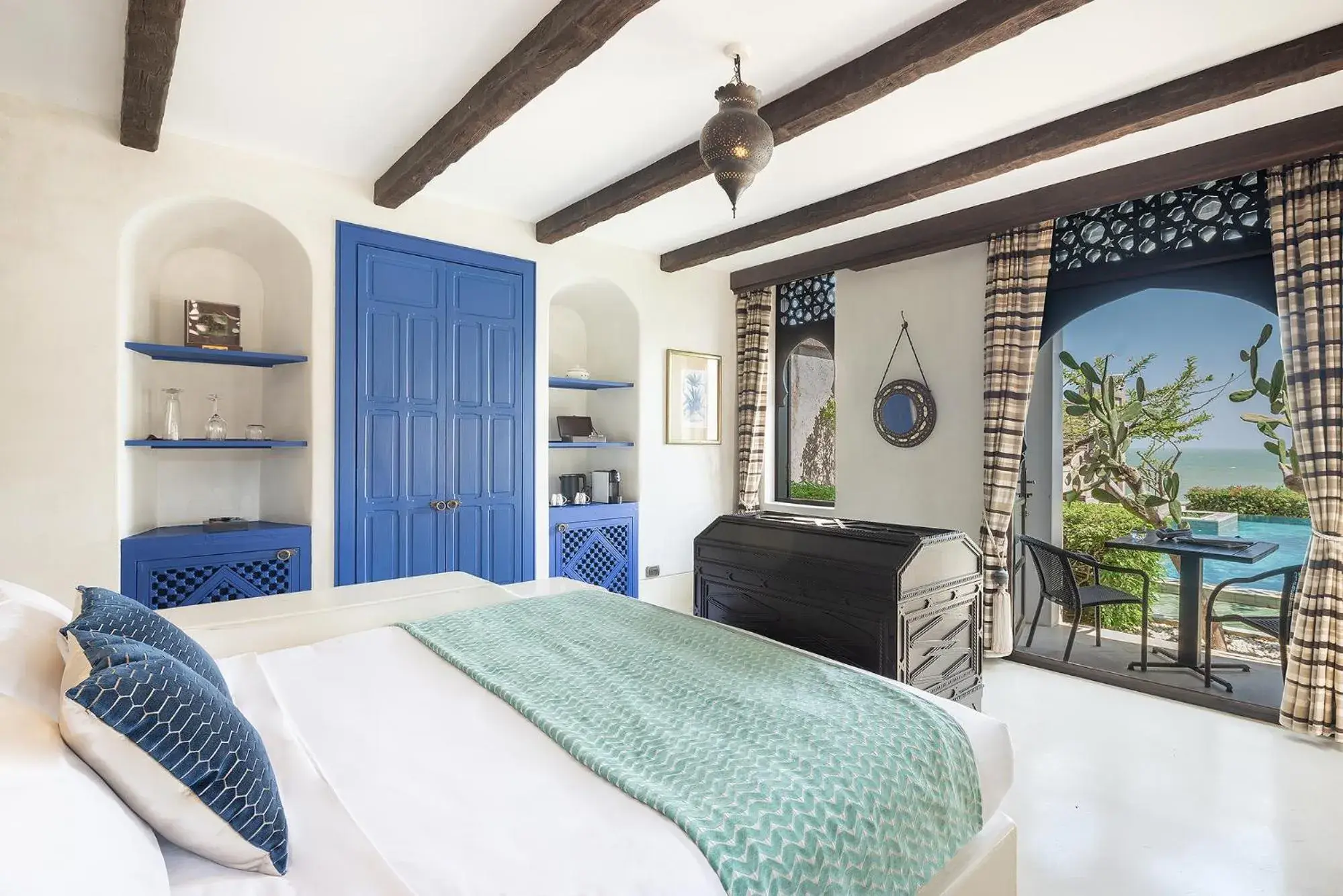 Deluxe Seaview Terrace in Villa Maroc Resort Deluxe Seaview Terrace in Villa Maroc Resort