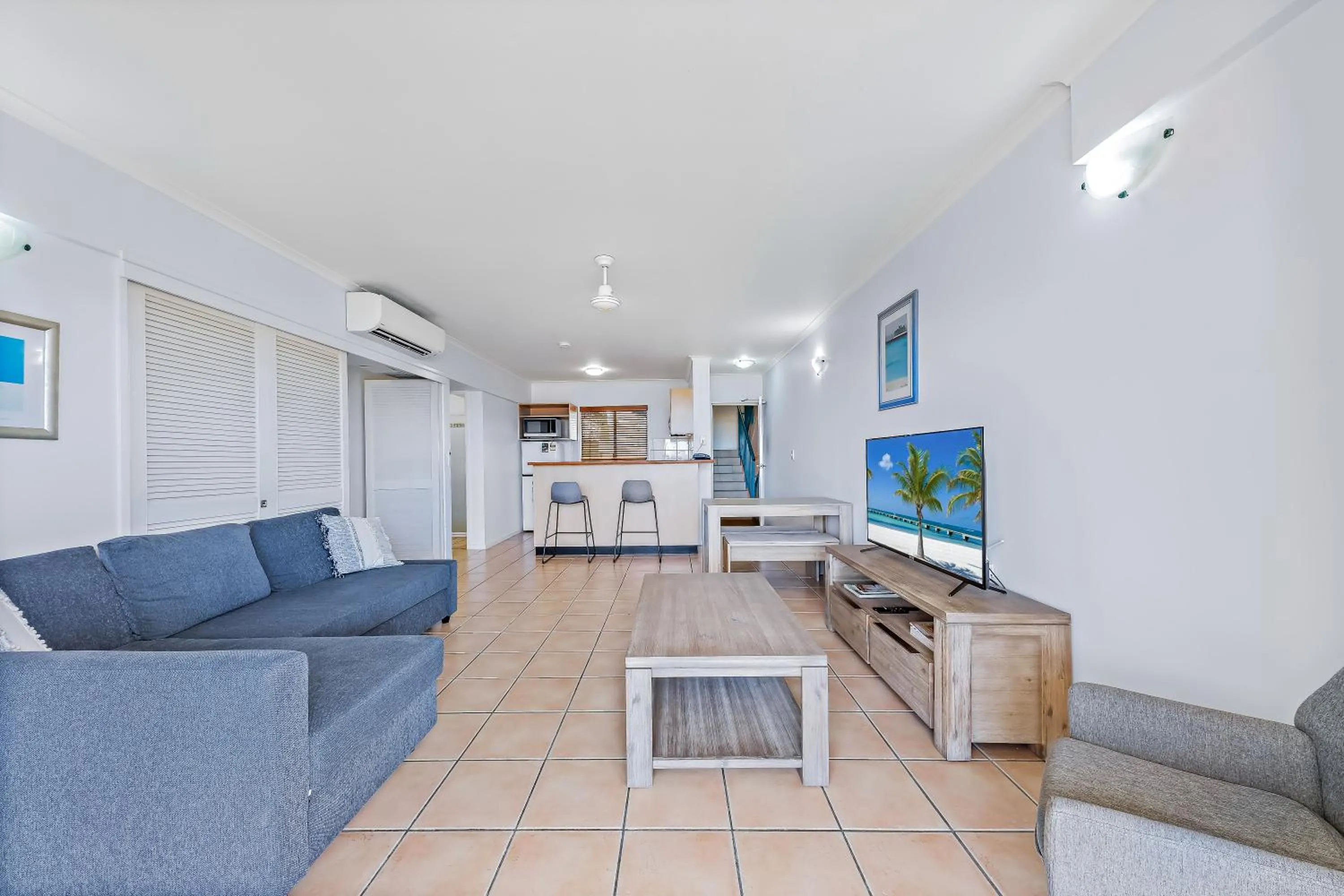 TV and multimedia in Shingley Beach Resort - Whitsundays
