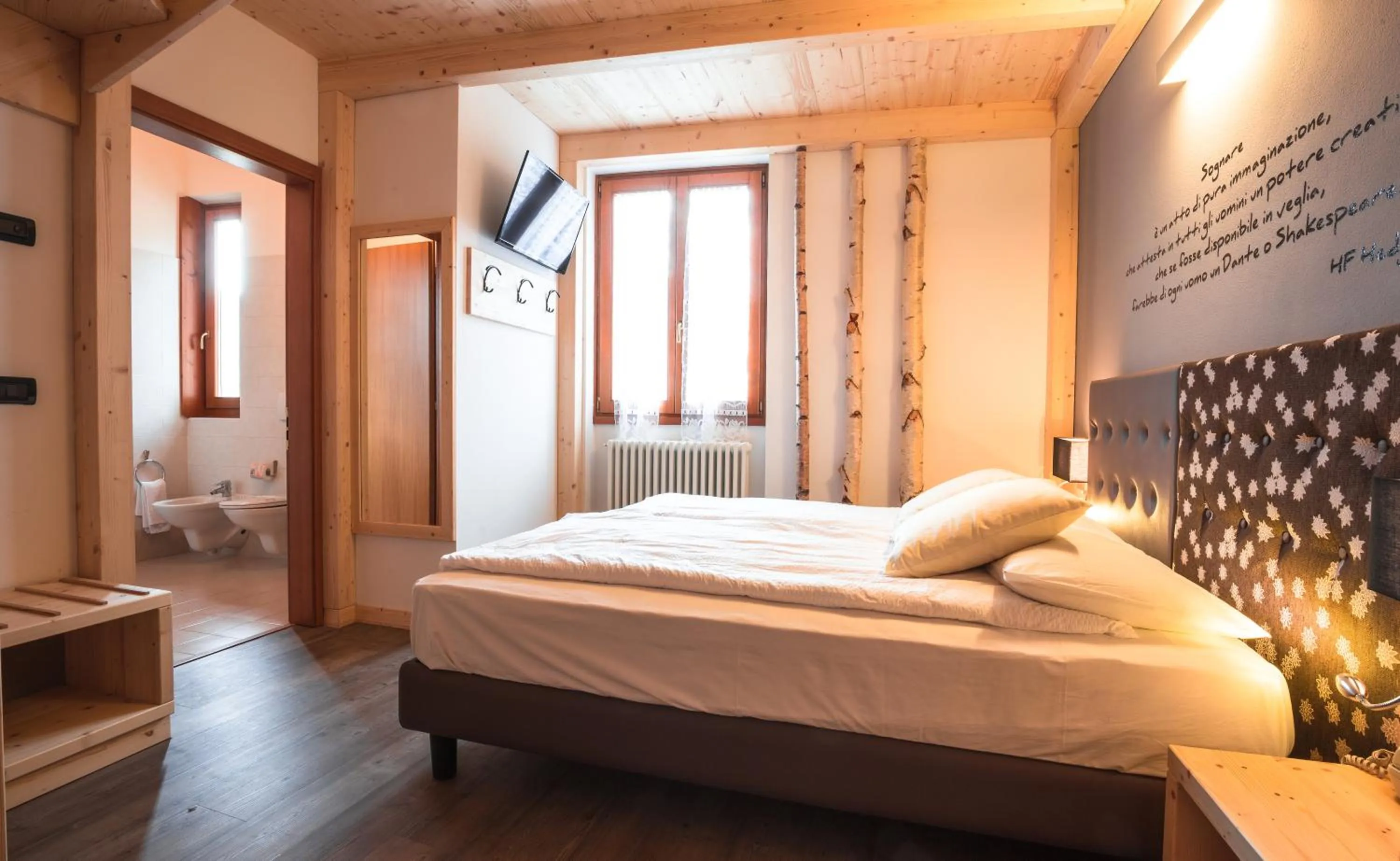 TV and multimedia, Bed in Albergo Maggiorina