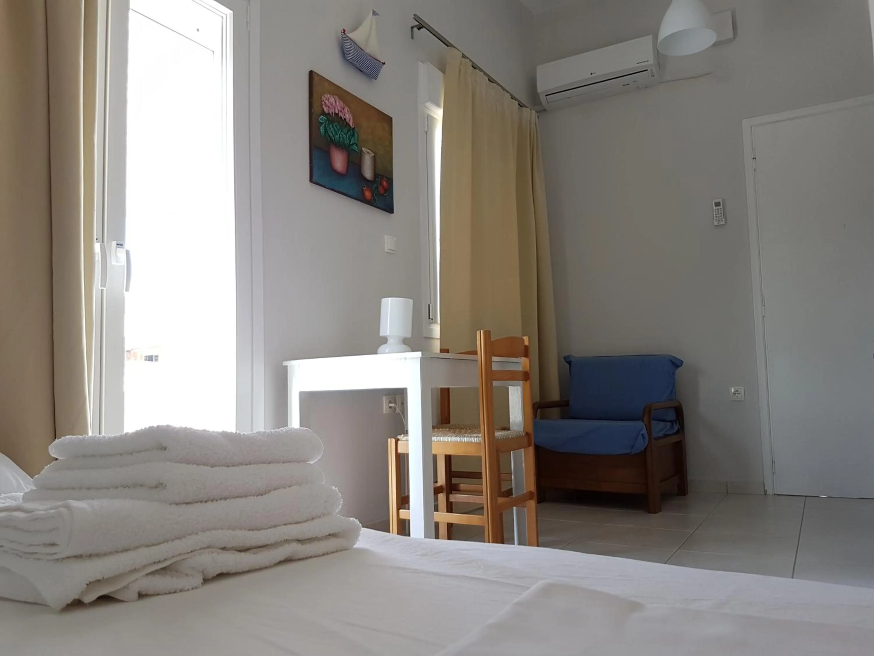 Bed in Heraklion Old Port Apartments