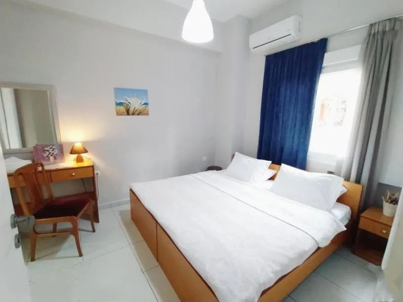 Bed in Heraklion Old Port Apartments