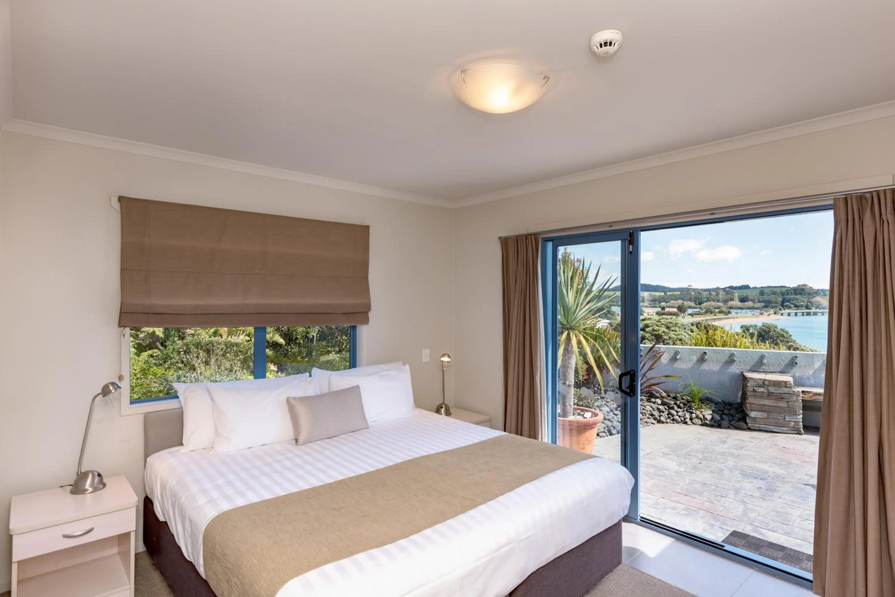 Bed in Blue Pacific Apartments