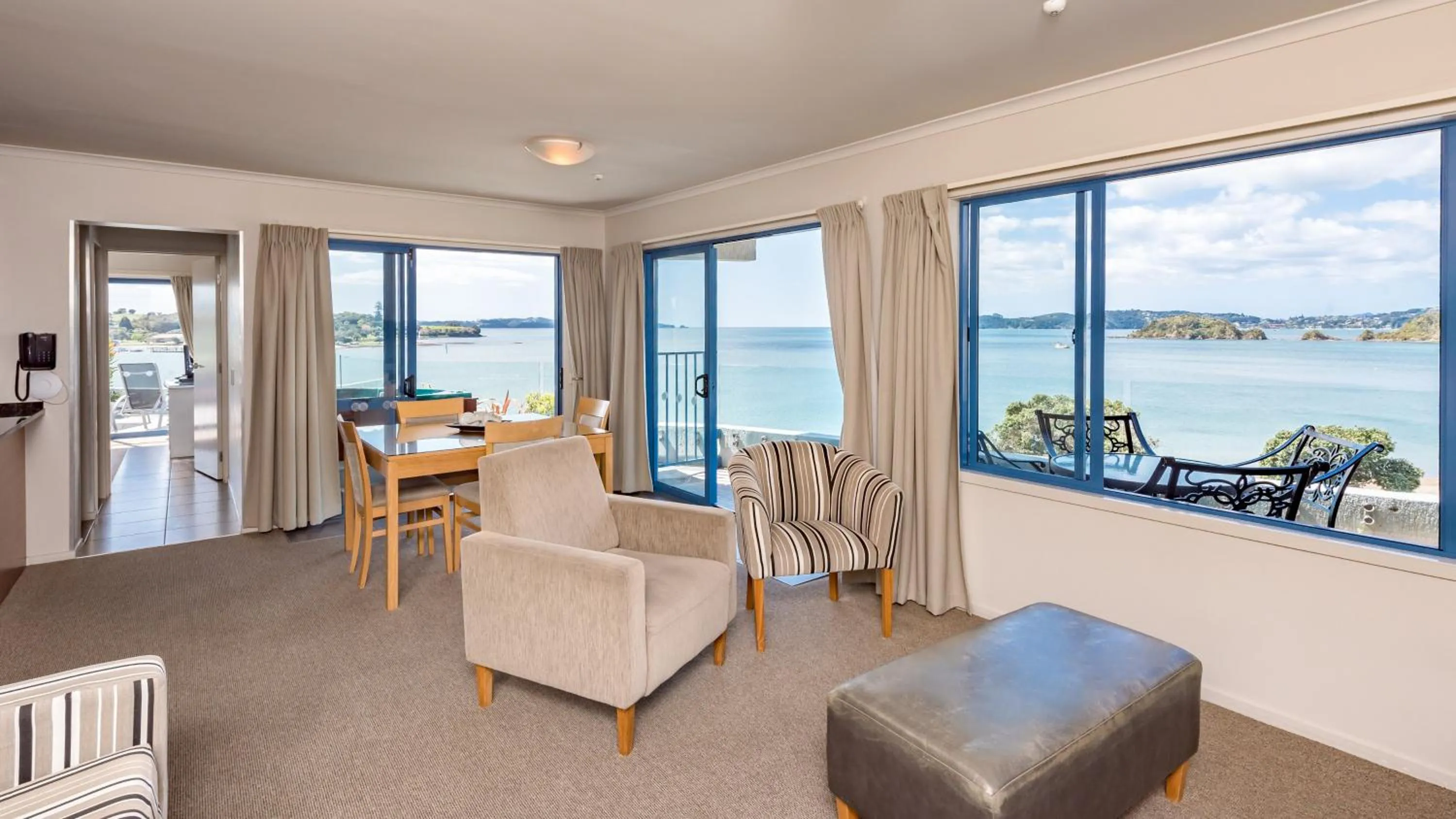 Balcony/Terrace in Blue Pacific Apartments