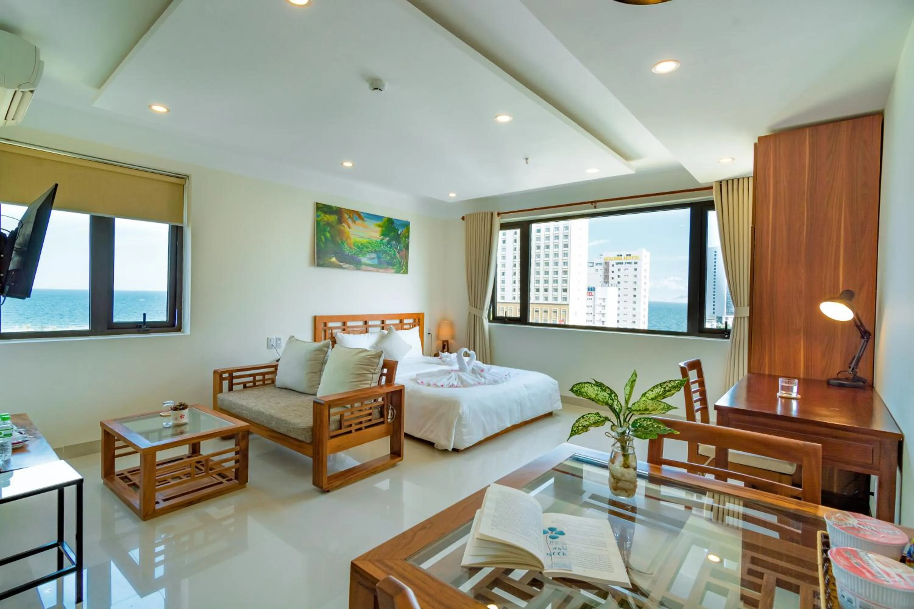 Sea view, Bed in Salamander Apartment hotel