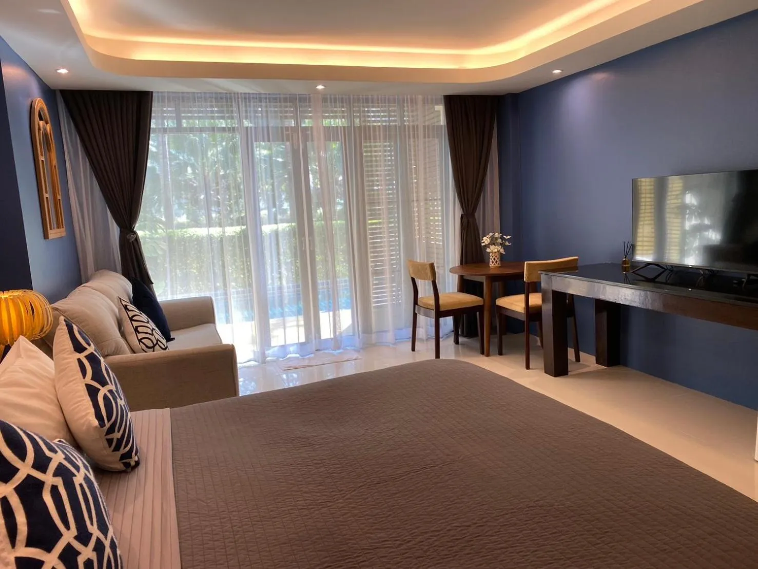 Bed in The Bihai Hua Hin