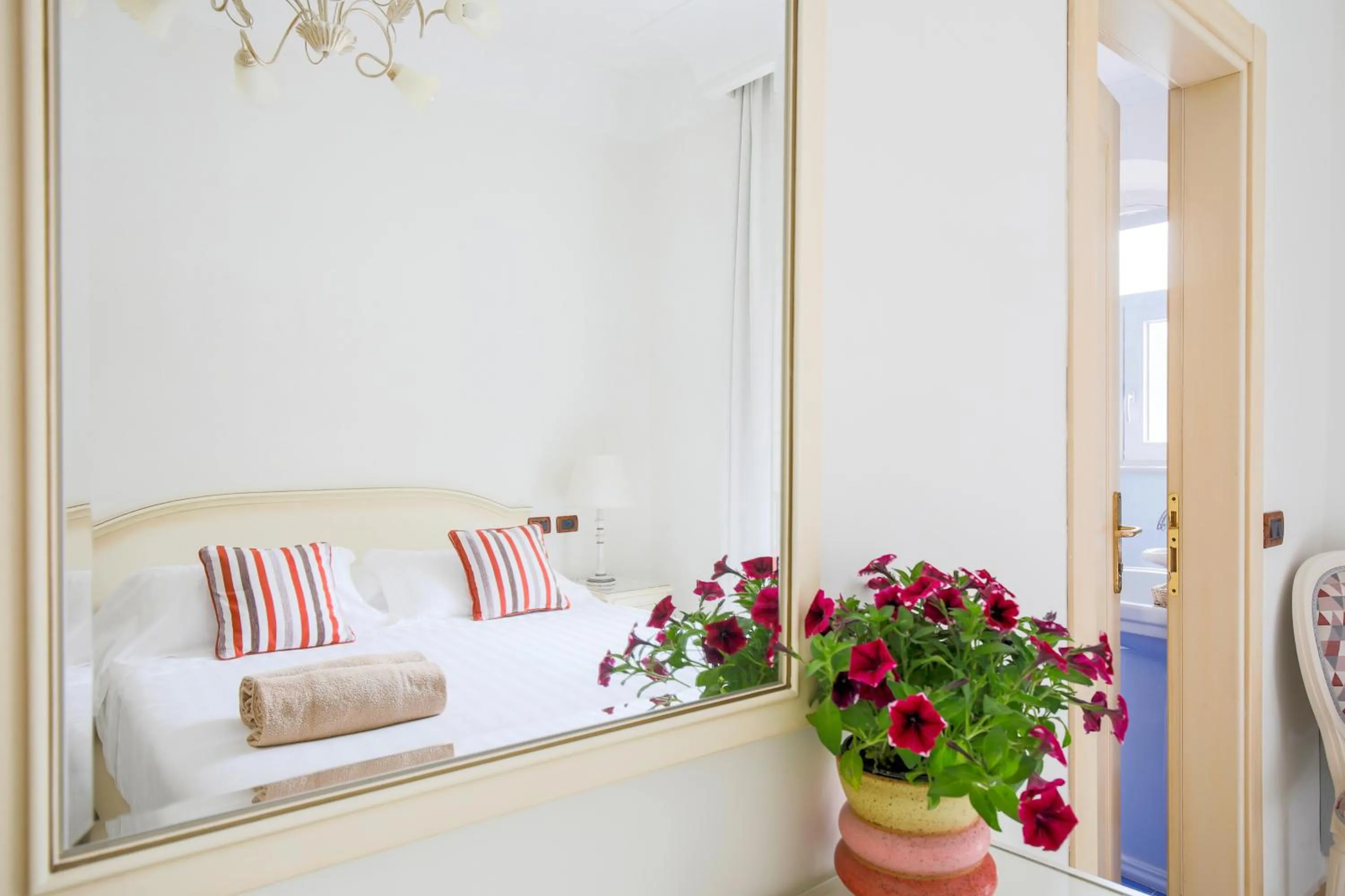 Bedroom, Bed in La Reginella Resort & Spa