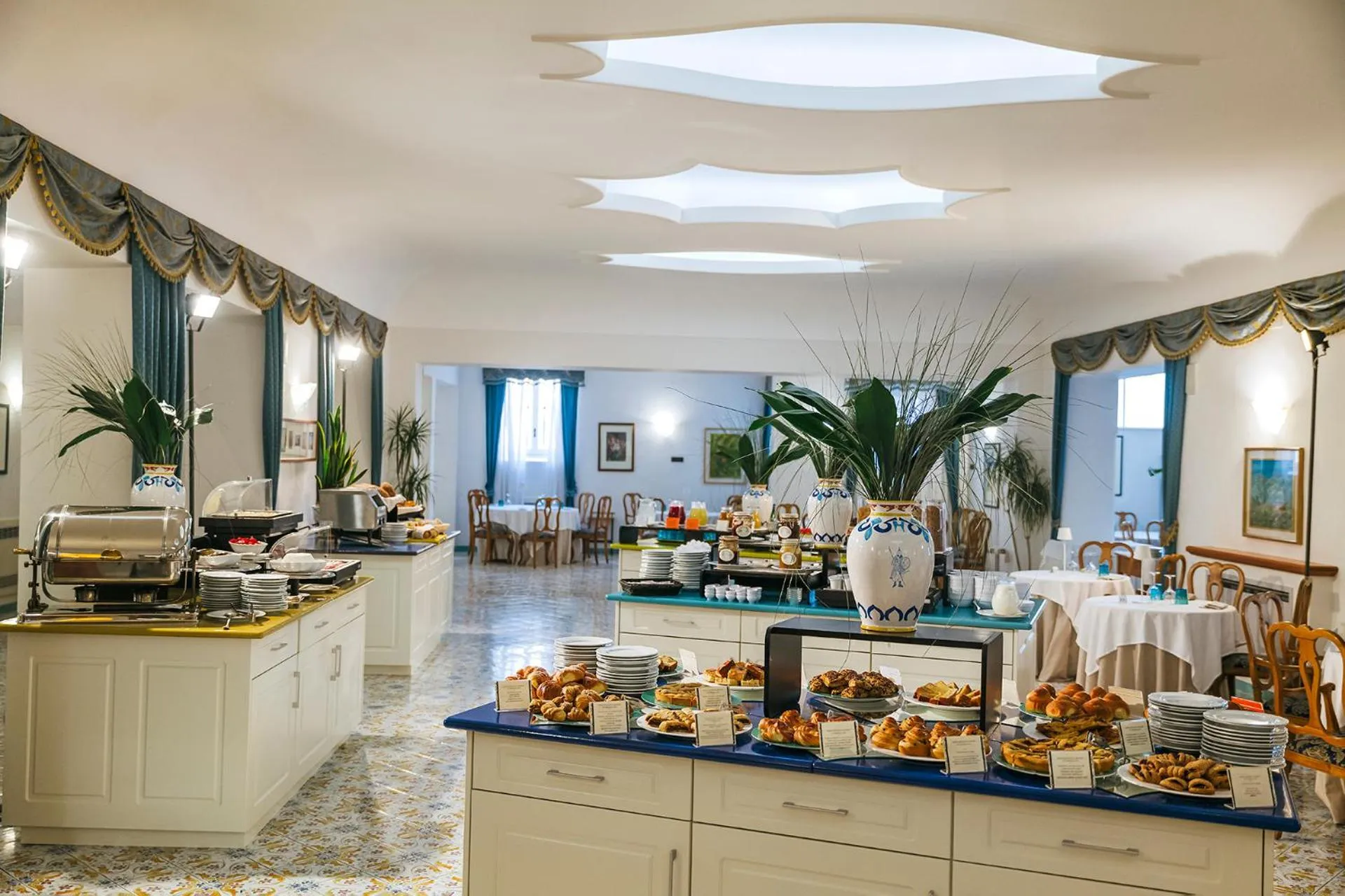 Restaurant/places to eat in La Reginella Resort & Spa