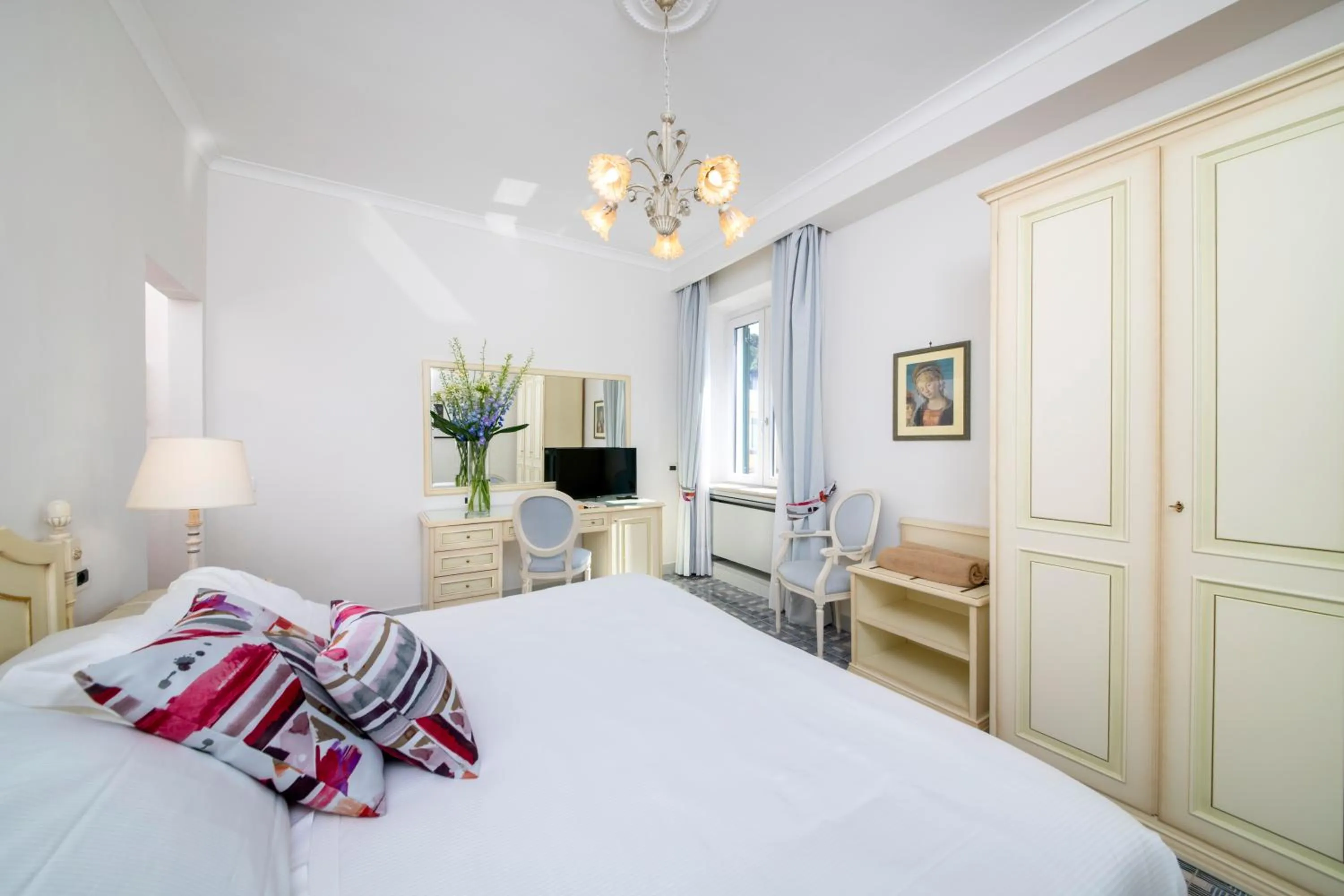 Photo of the whole room, Bed in La Reginella Resort & Spa