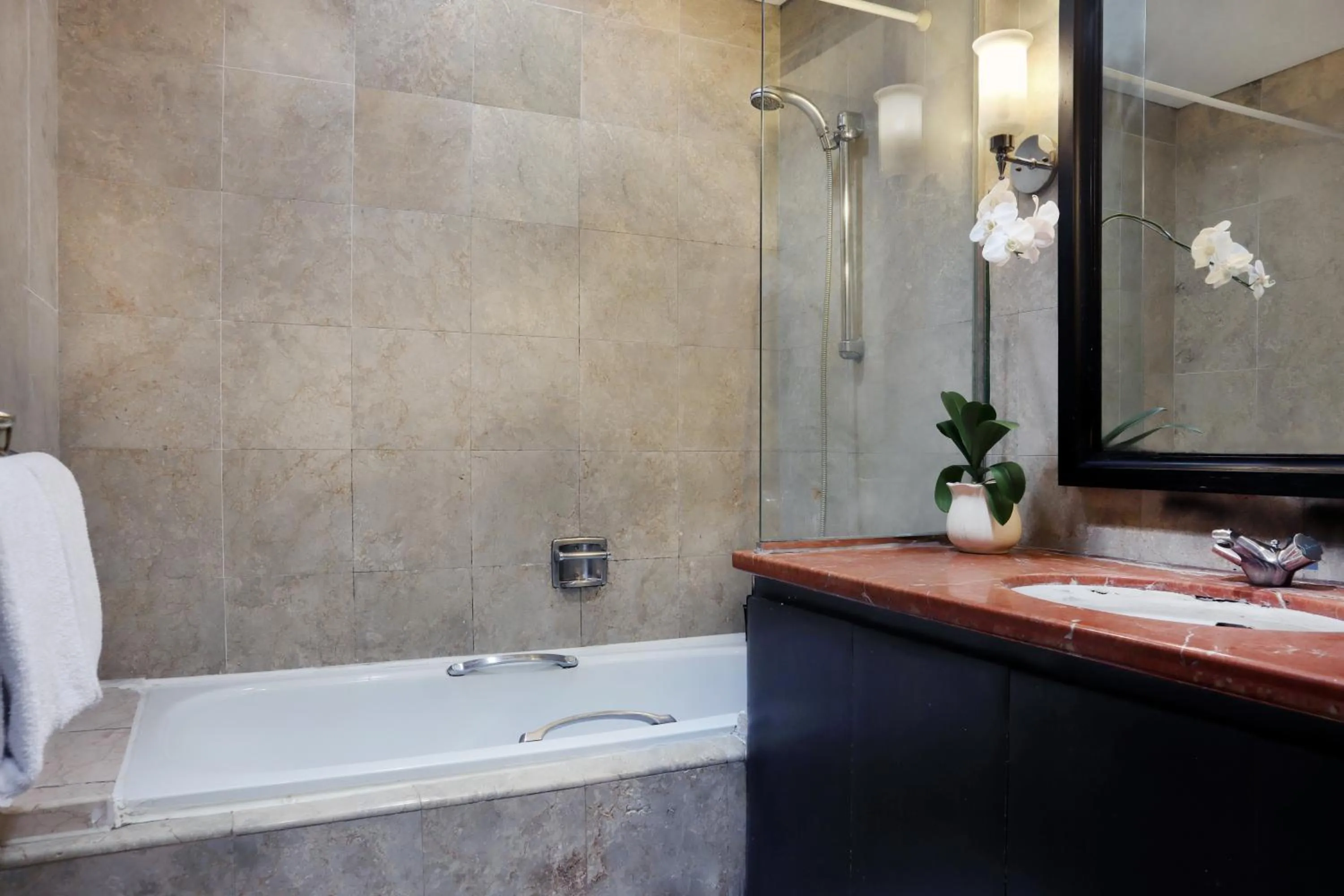 Property building in Oakwood Suites Kuningan Jakarta