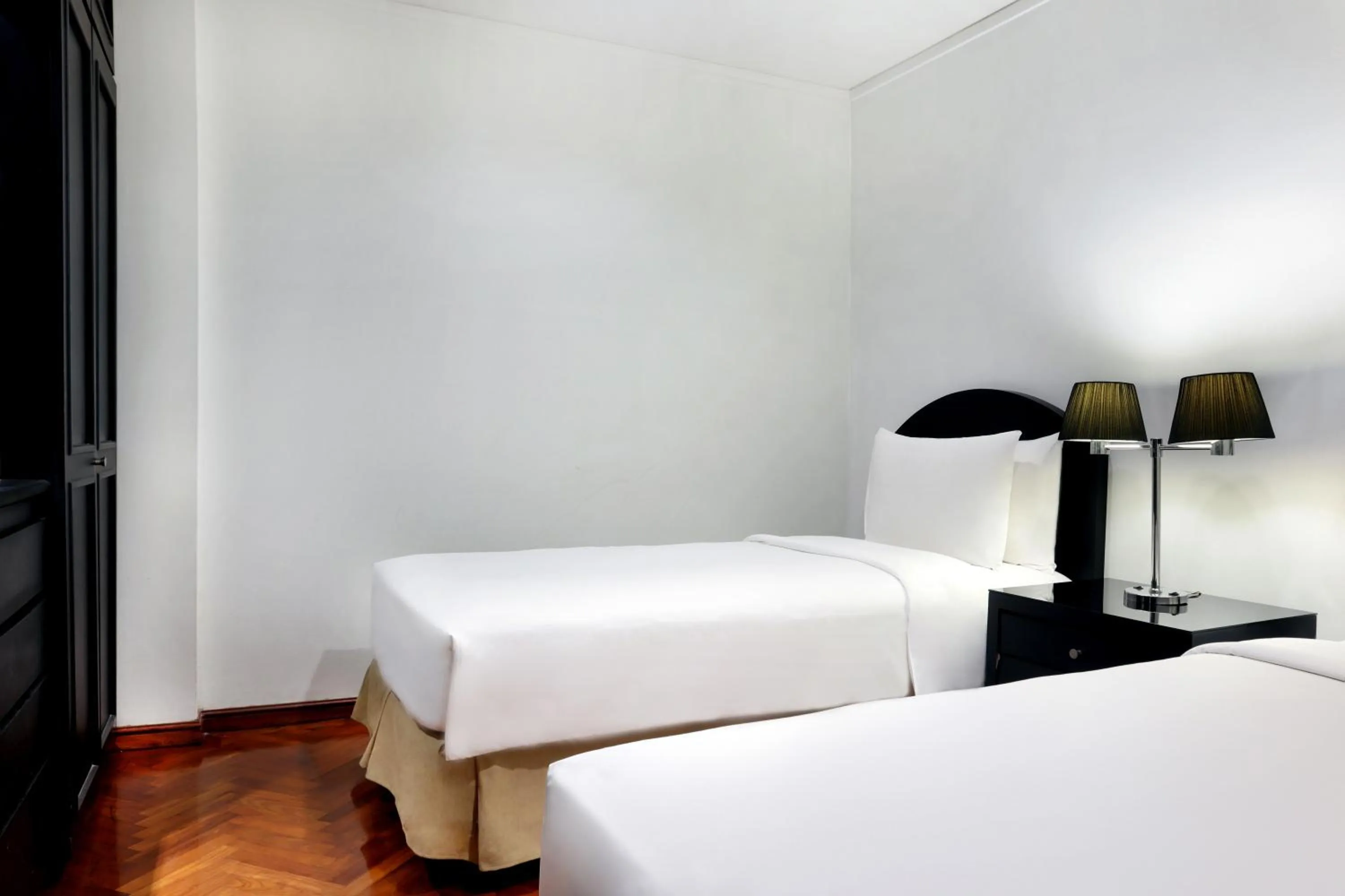 Bedroom, Bed in Oakwood Suites Kuningan Jakarta