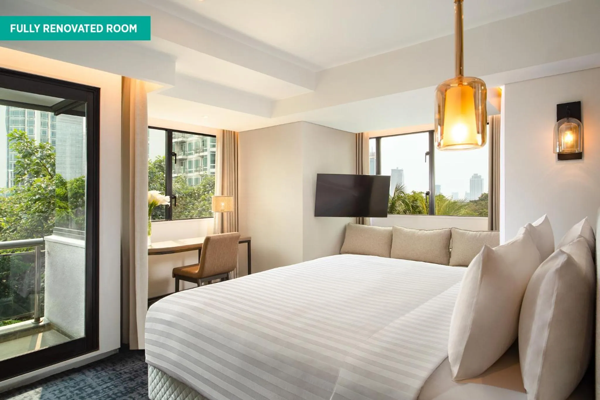 Bedroom, Bed in Oakwood Suites Kuningan Jakarta