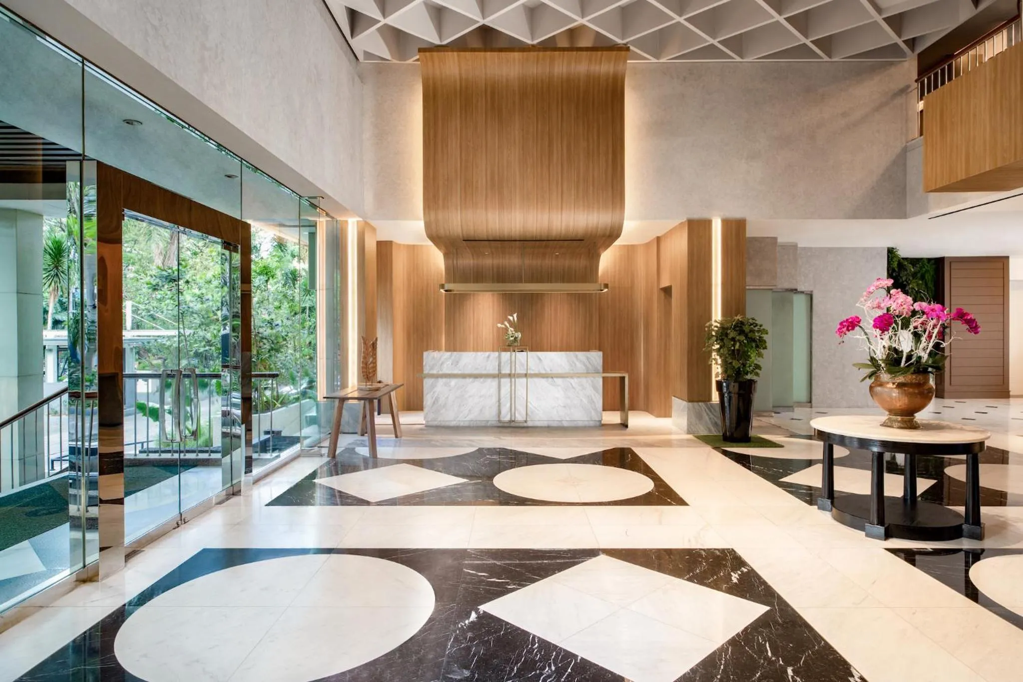 Lobby or reception in Oakwood Suites Kuningan Jakarta
