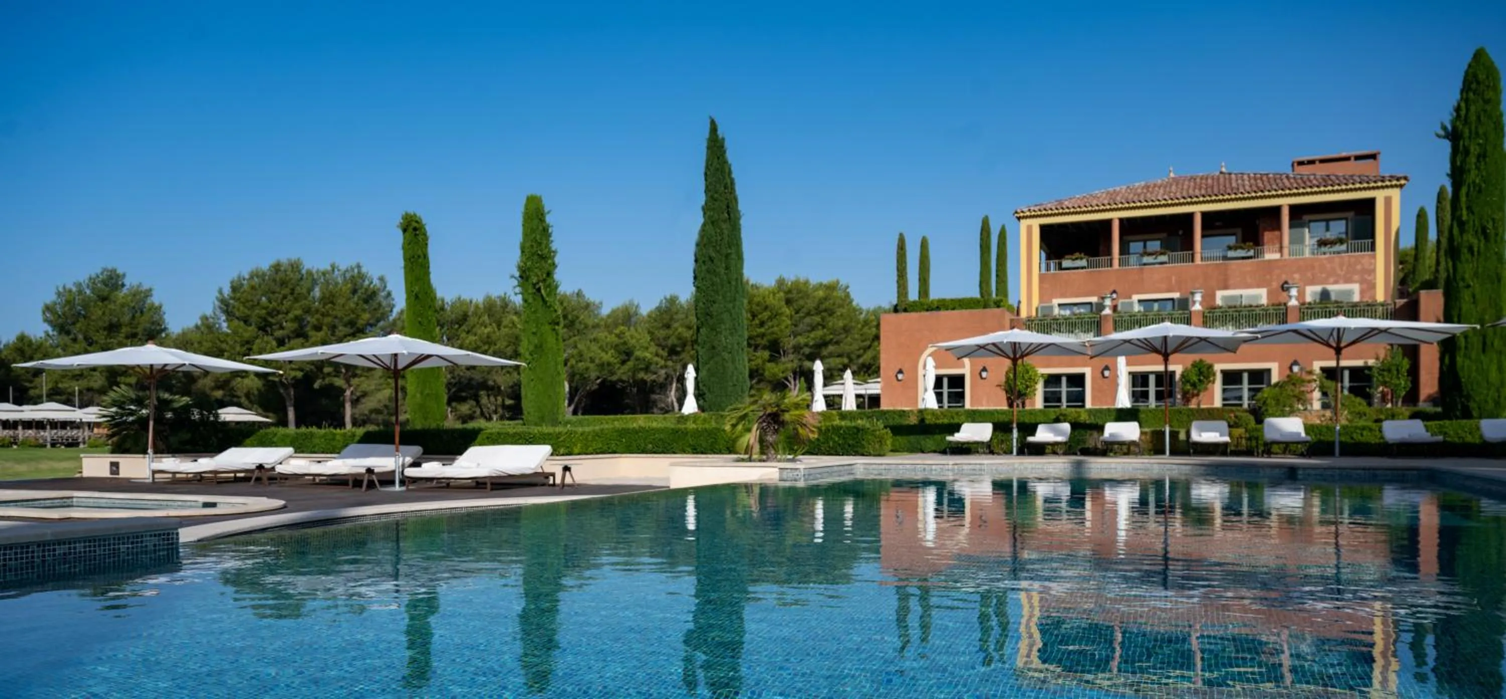 Property building in L'Hôtel & Spa du Castellet