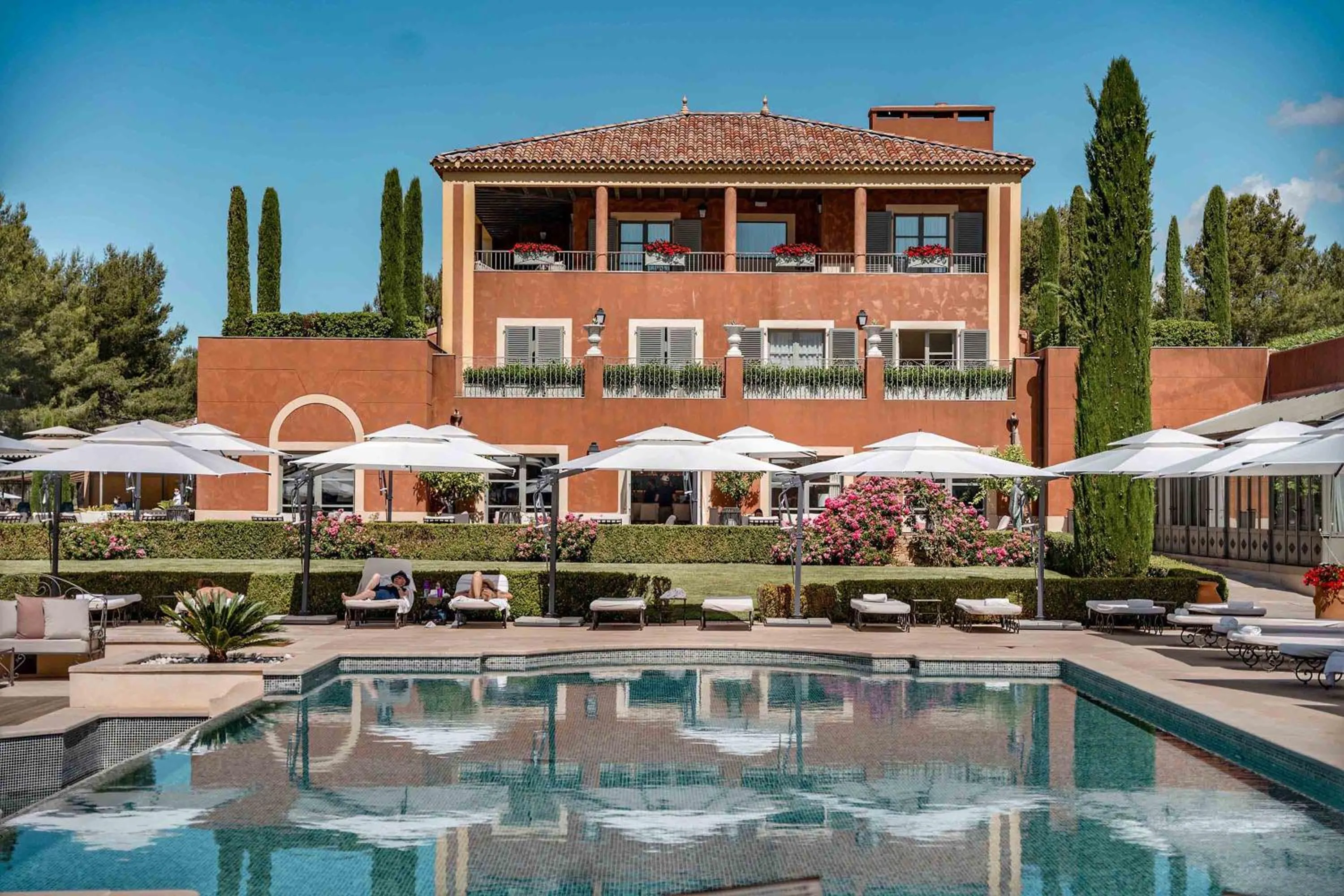 Property building in L'Hôtel & Spa du Castellet