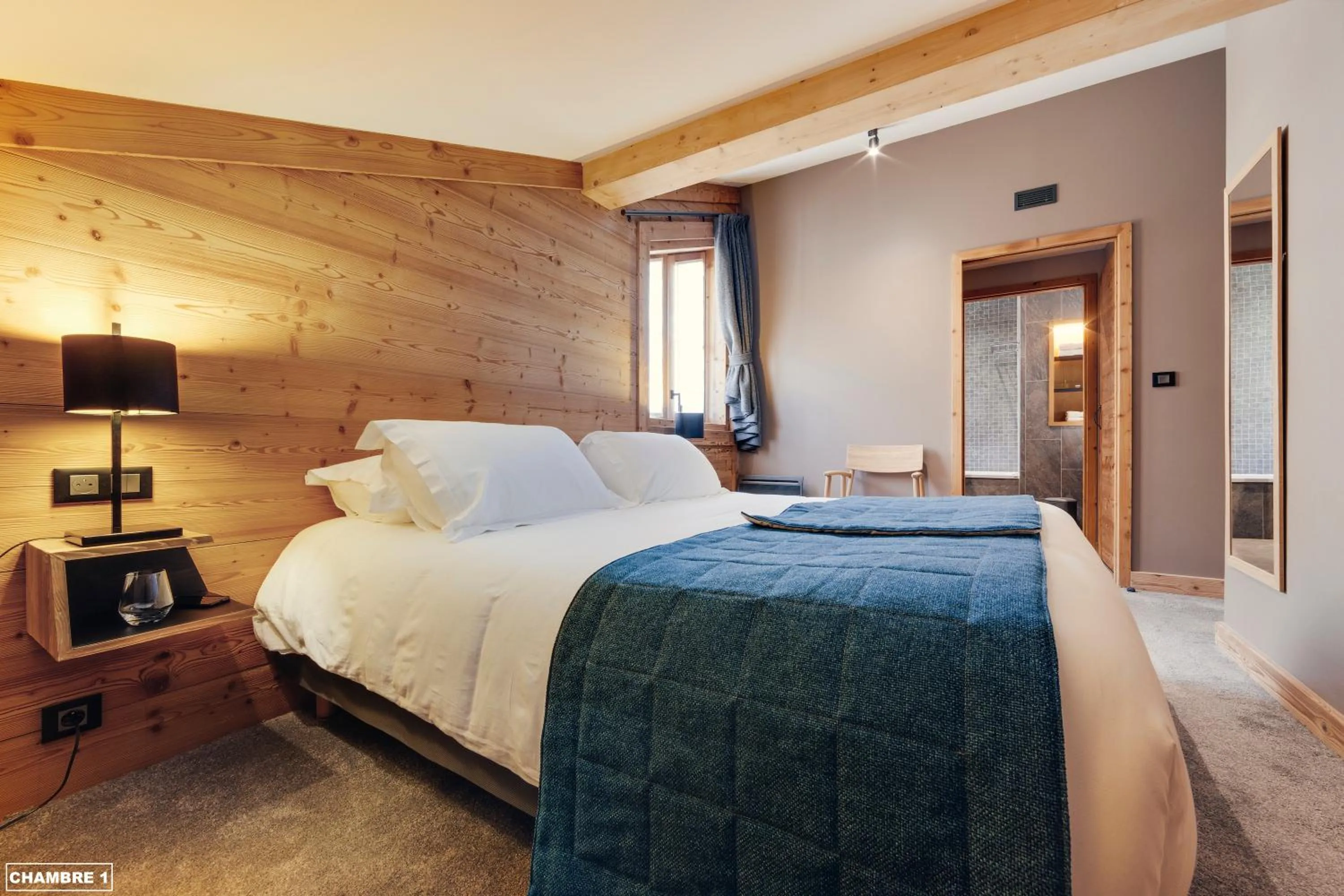 Bed in Hôtel Avancher