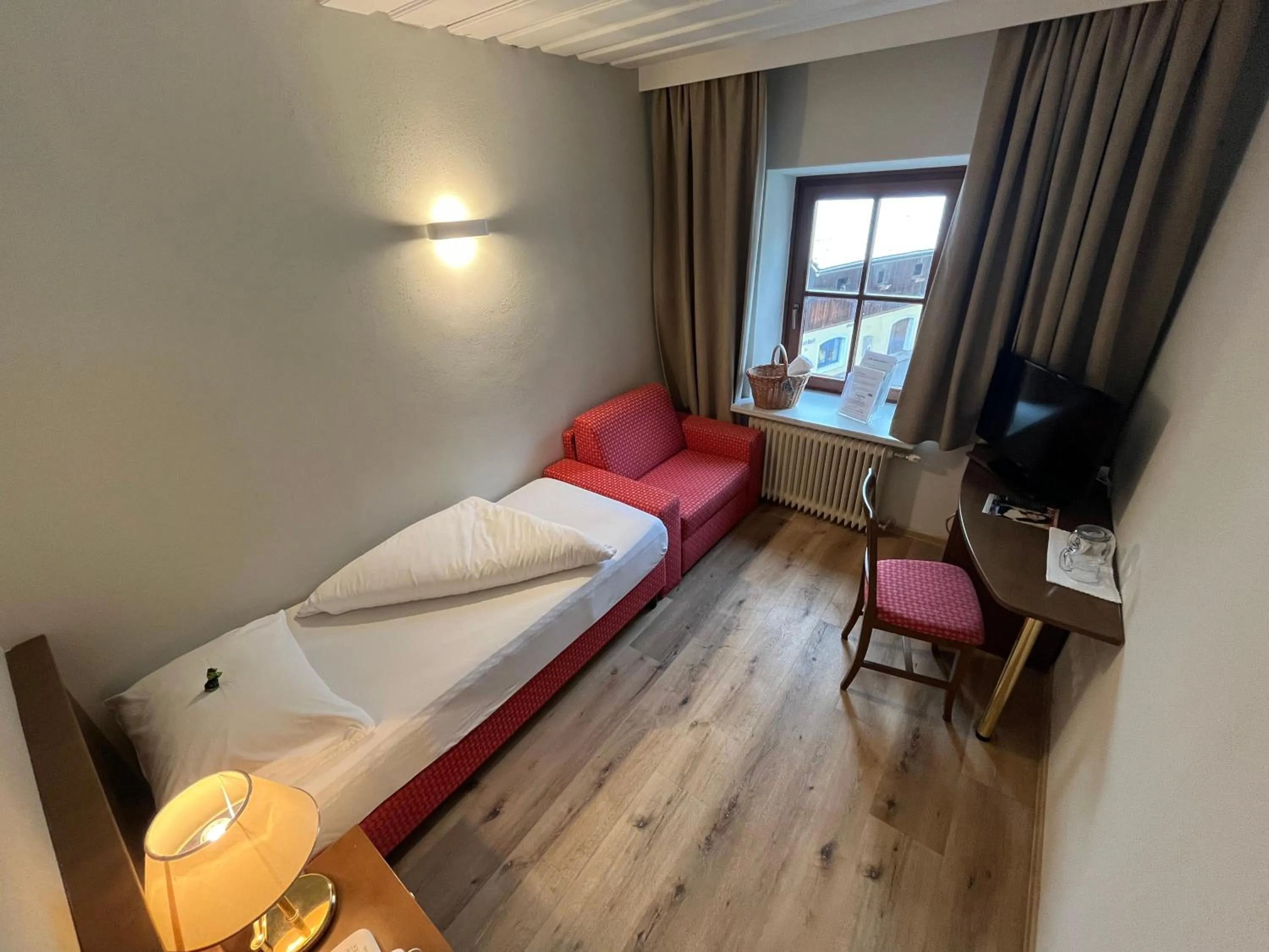 Bed in Landhotel Lindenhof