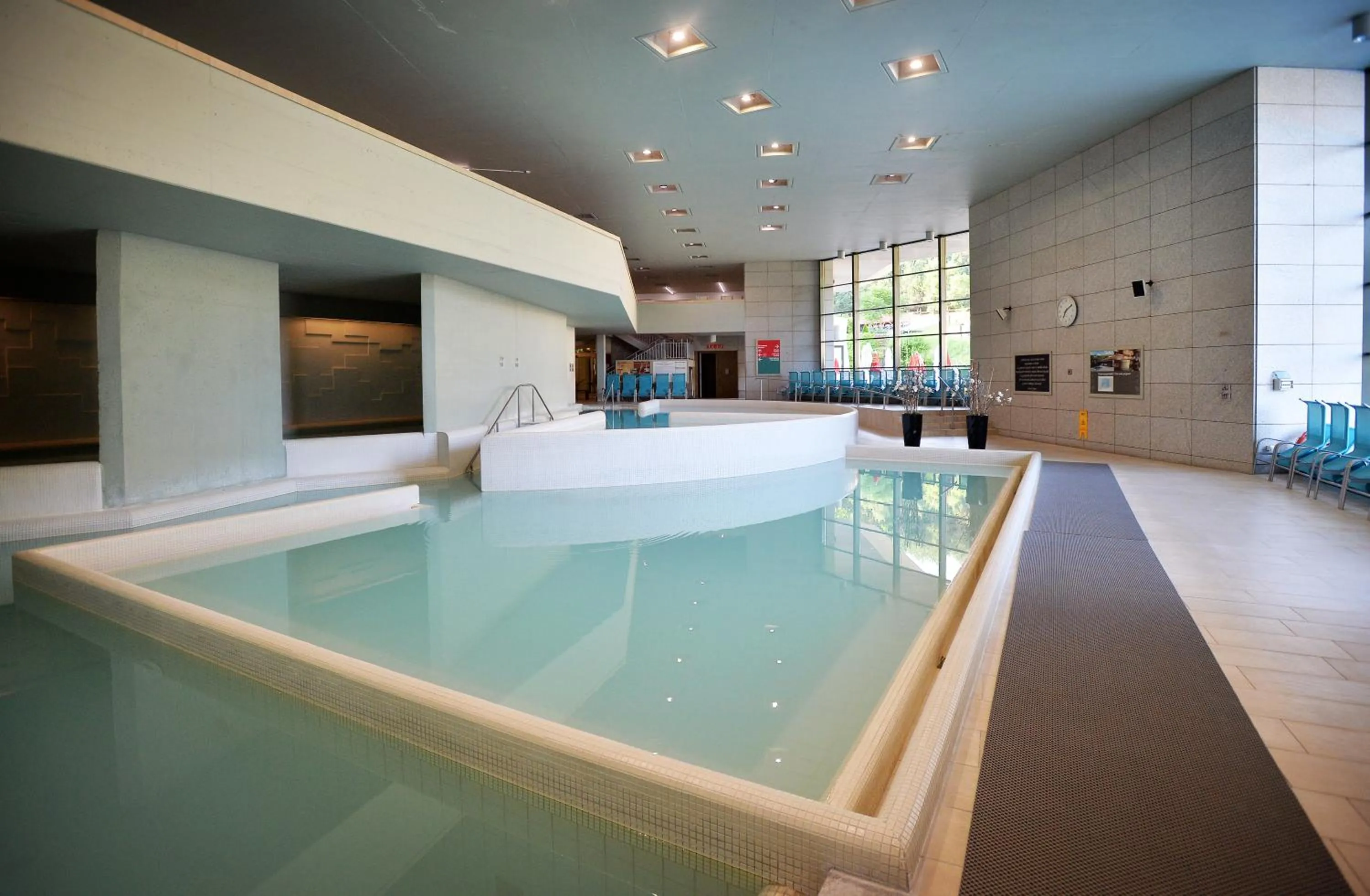 Hot Spring Bath in Hunguest Saliris