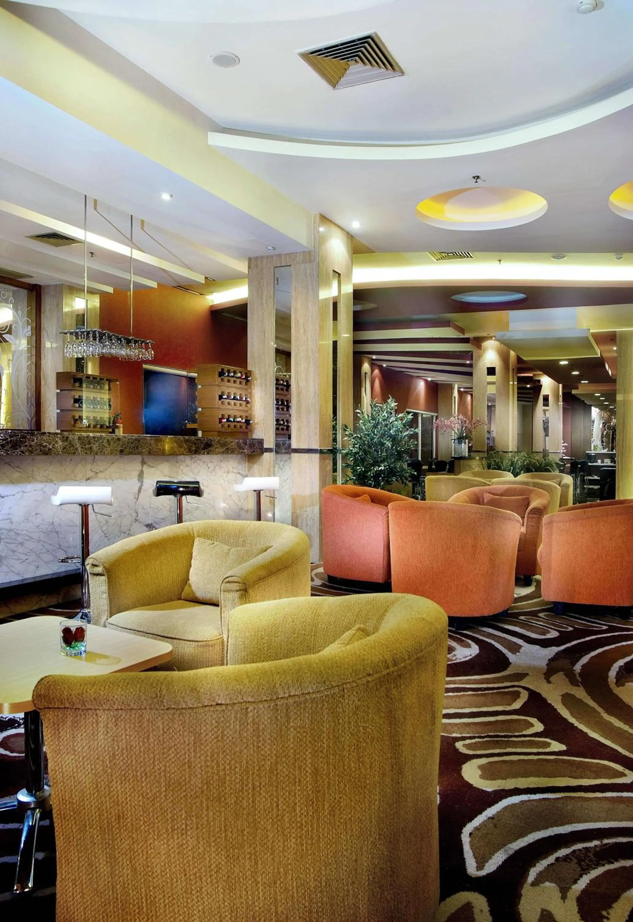 Lounge or bar in Royal Palm Hotel & Conference Center Cengkareng