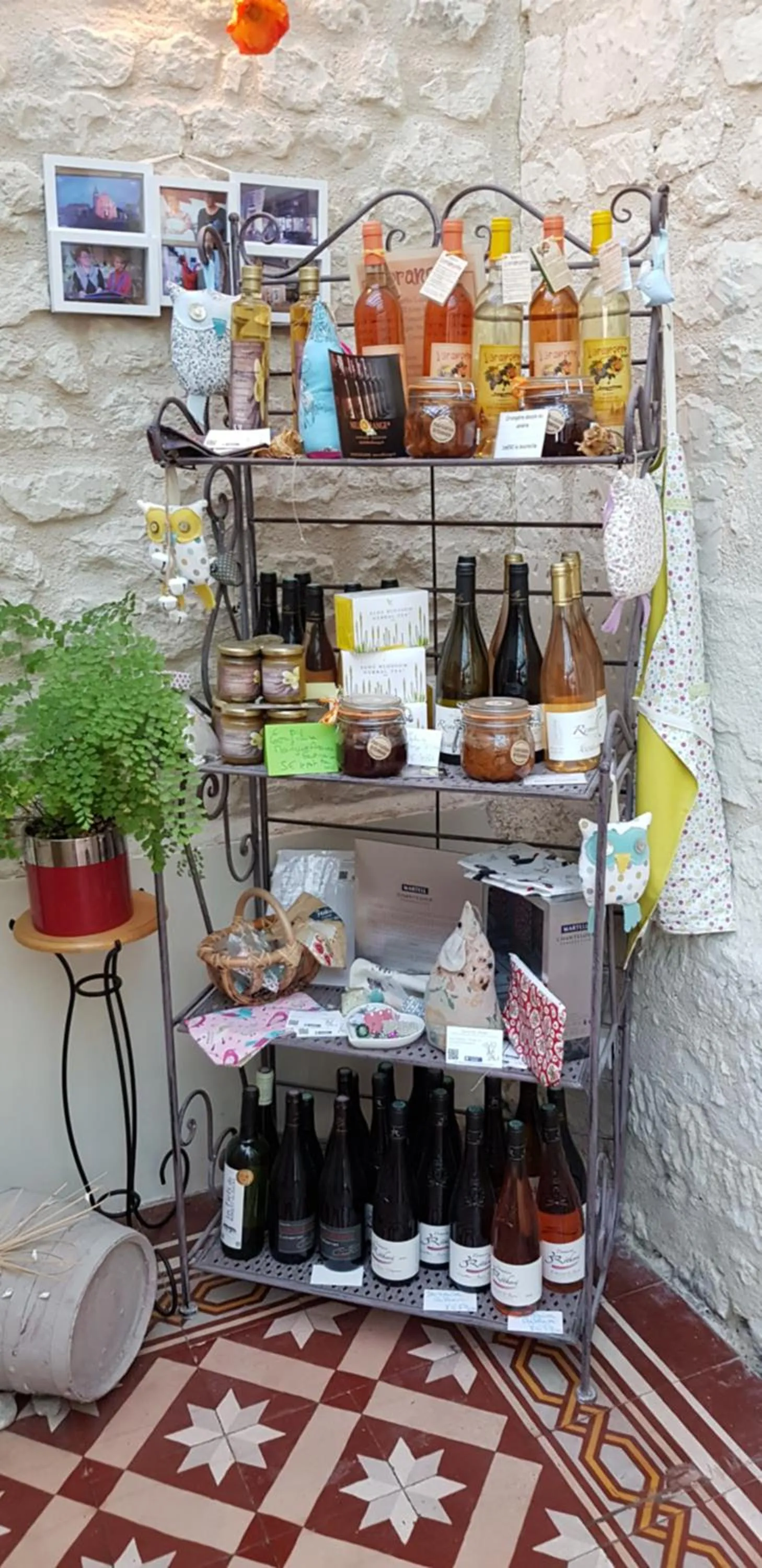 On-site shops in Au Bosquet Fleuri