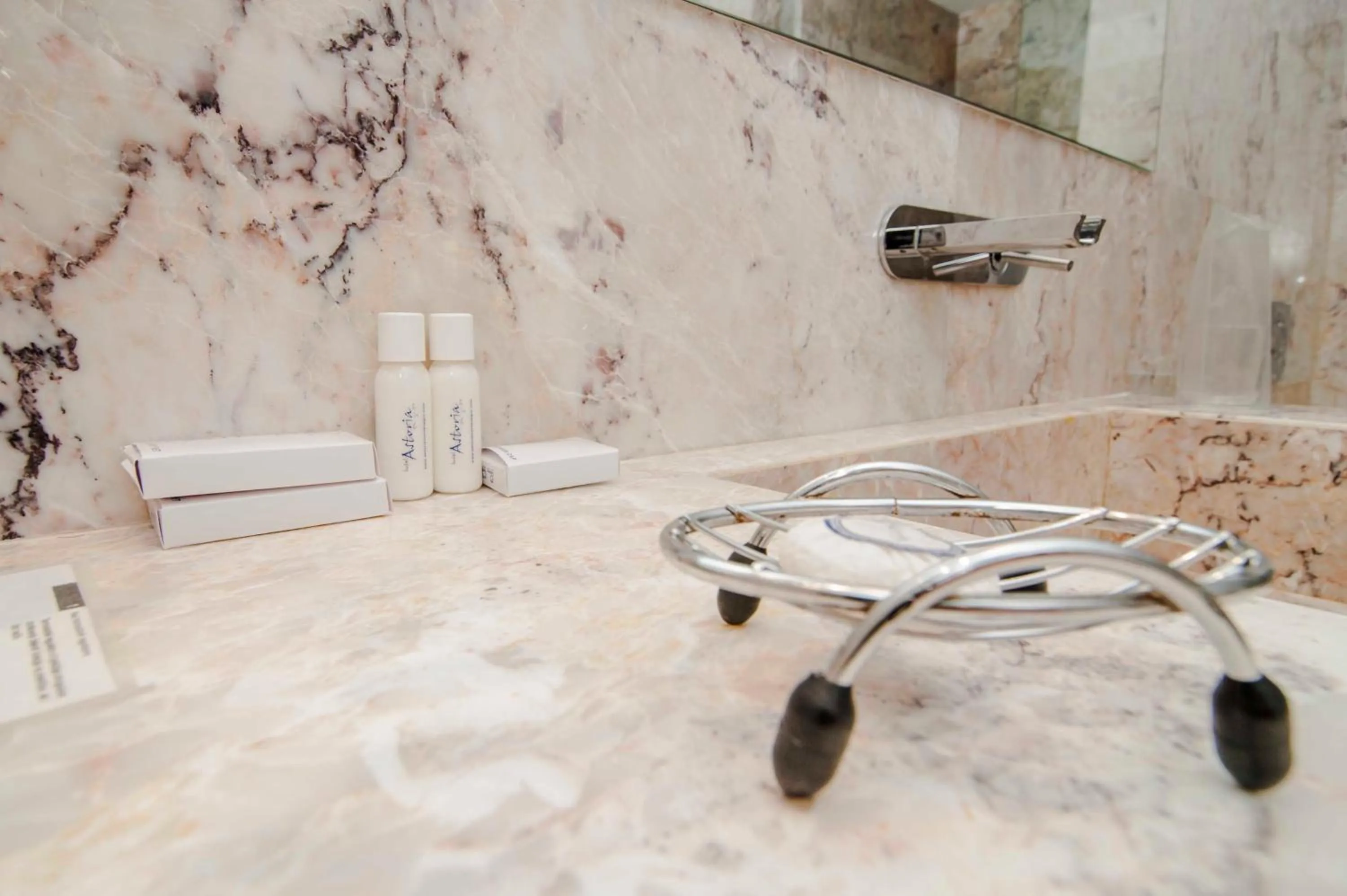 Bathroom in Boutique Hotel Astoria