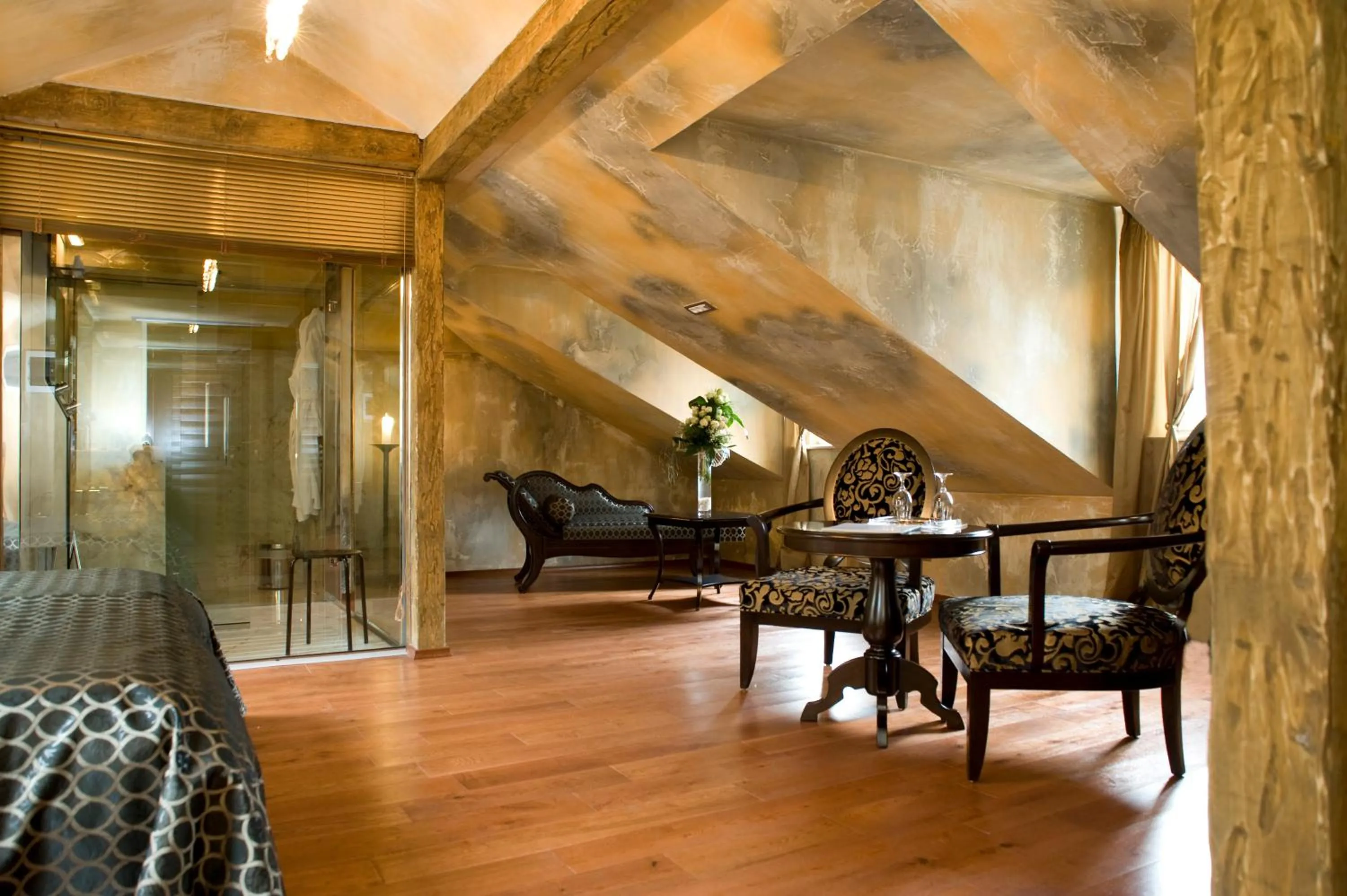 Seating area in Boutique Hotel Astoria