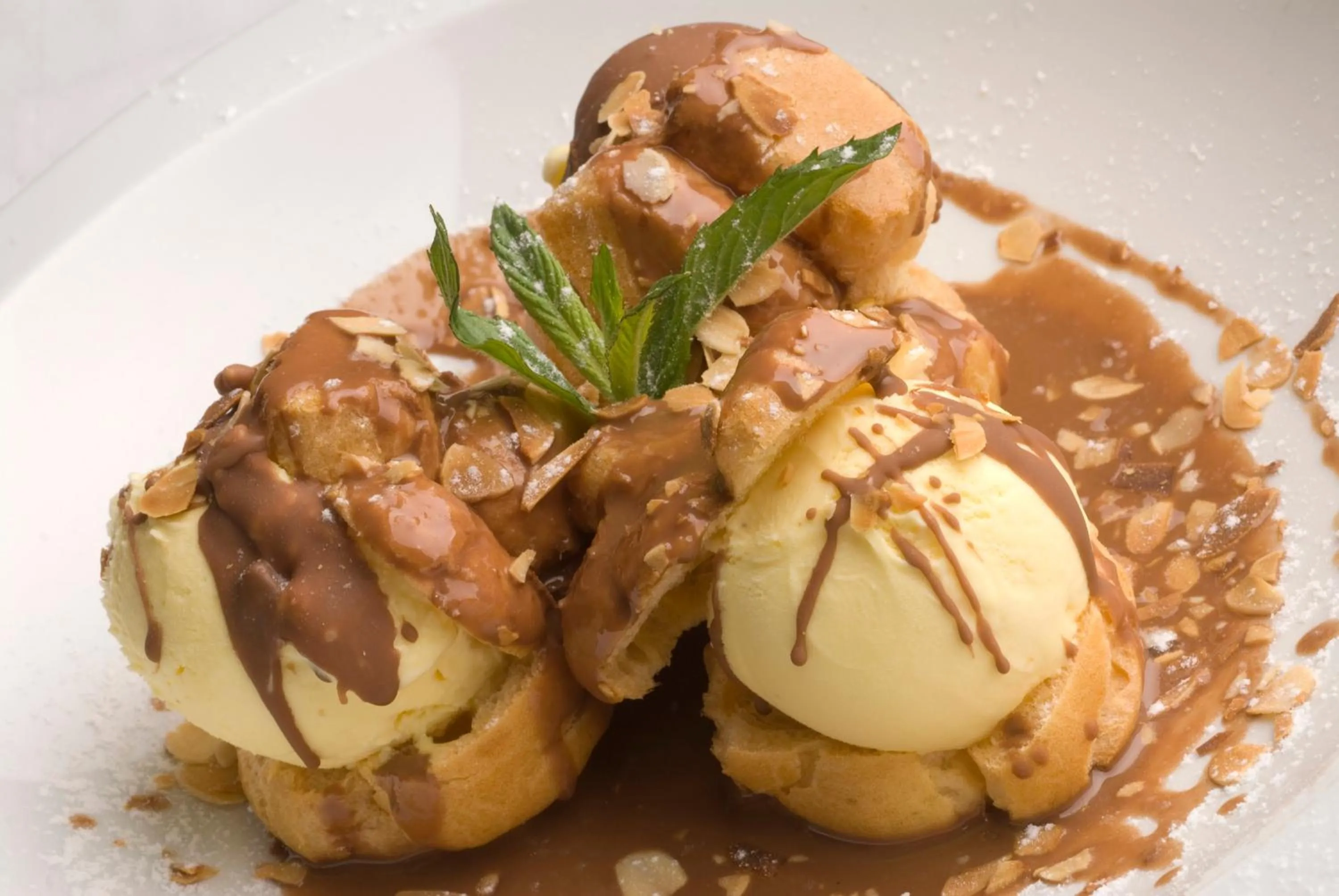 Food in Boutique Hotel Astoria