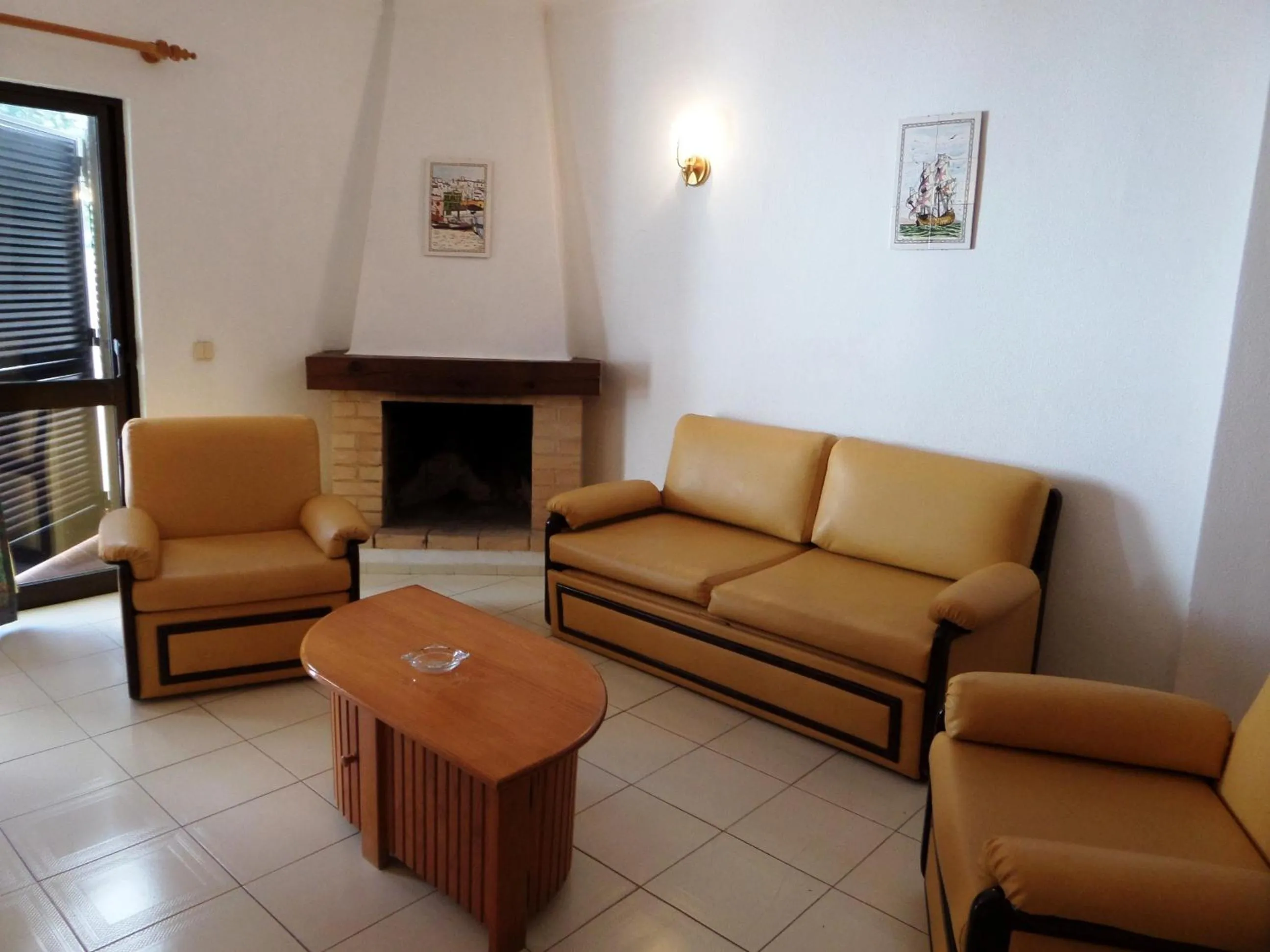 Living room in Turiquintas