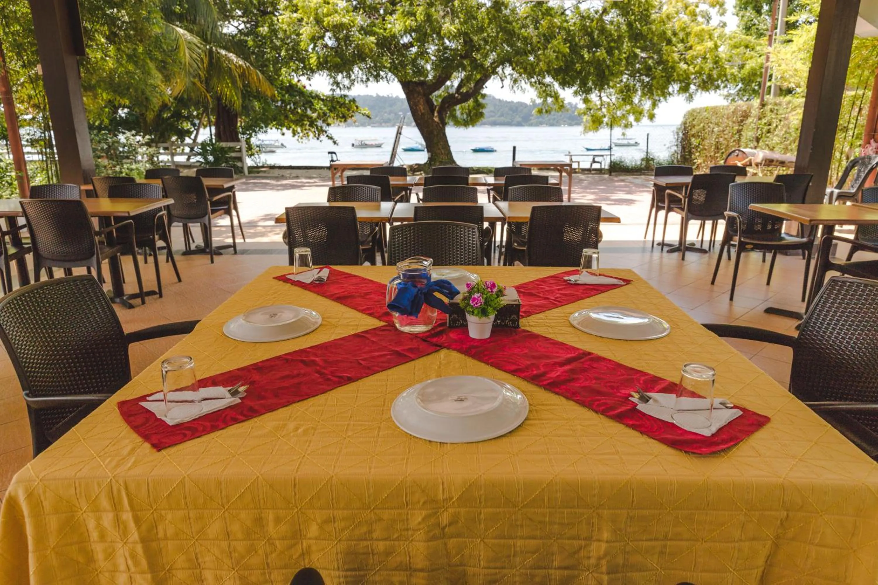 Restaurant/places to eat in Pangkor Sandy Beach Resort