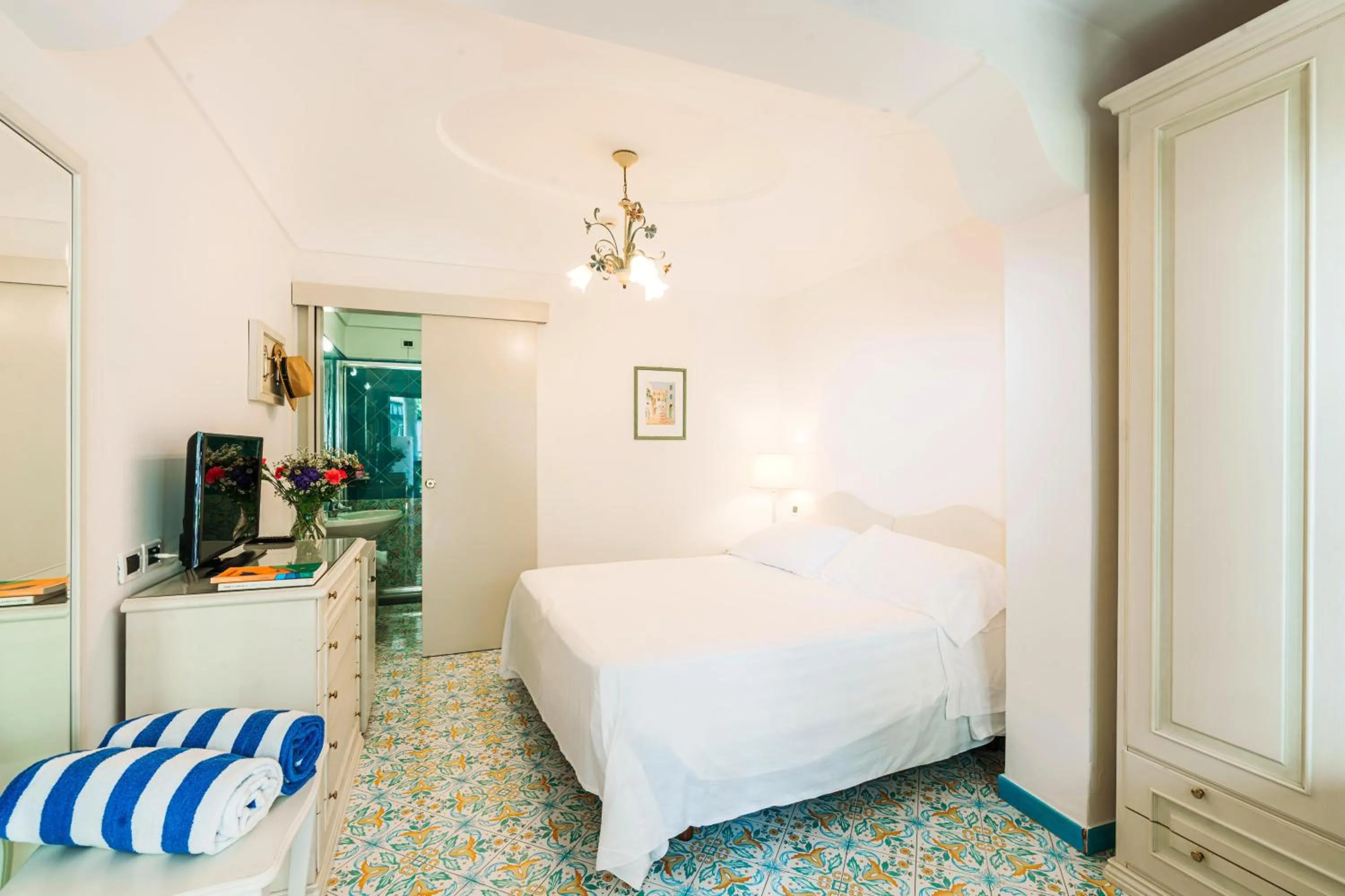 Photo of the whole room, Bed in Hotel San Lorenzo Thermal Spa