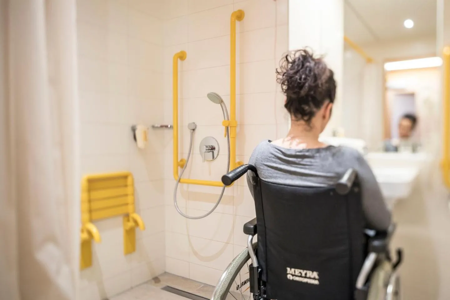 Guests in JUFA Hotel Graz Süd - Self Check-in