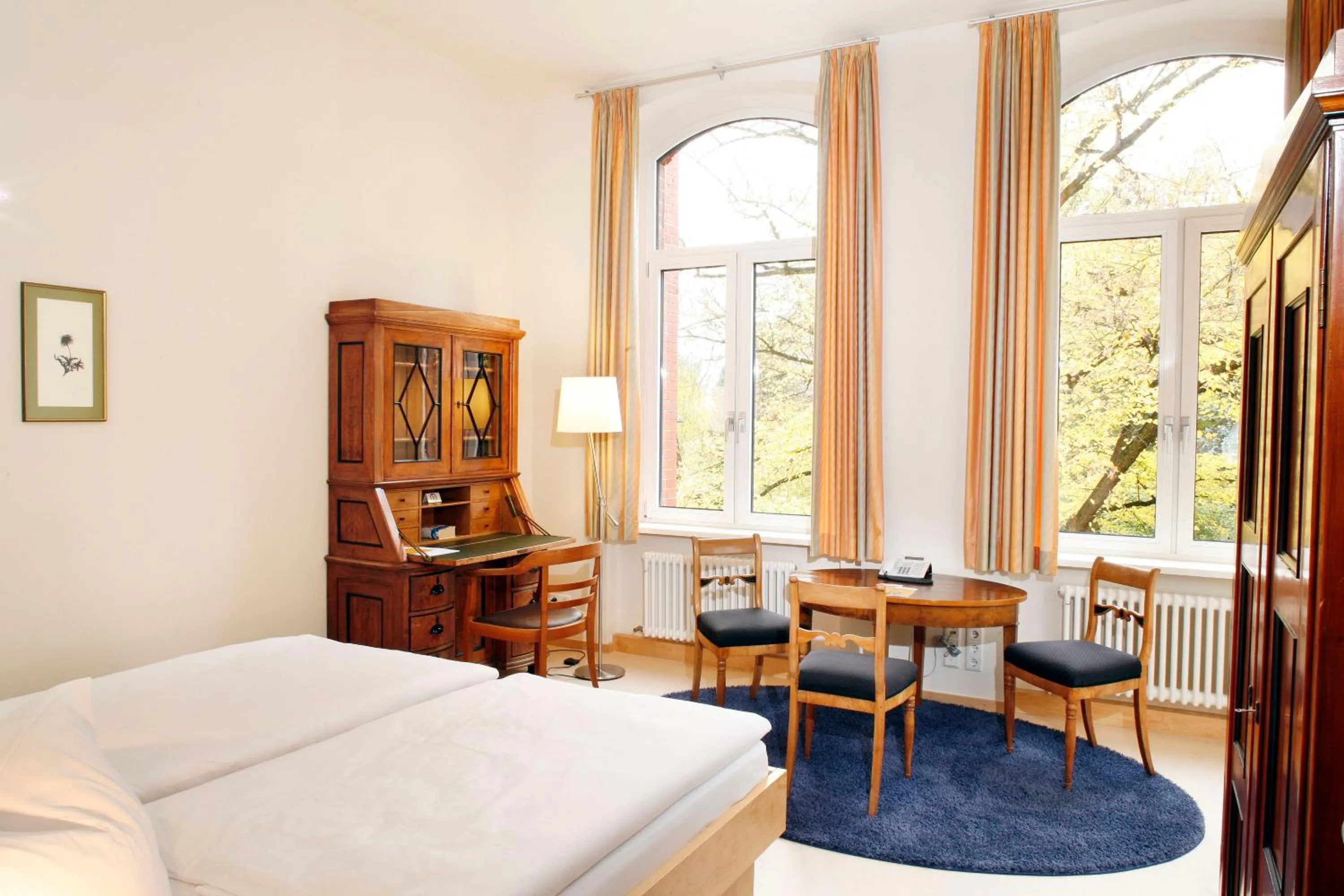 Photo of the whole room, Bed in Gäste- und Tagungshaus am Glockengarten