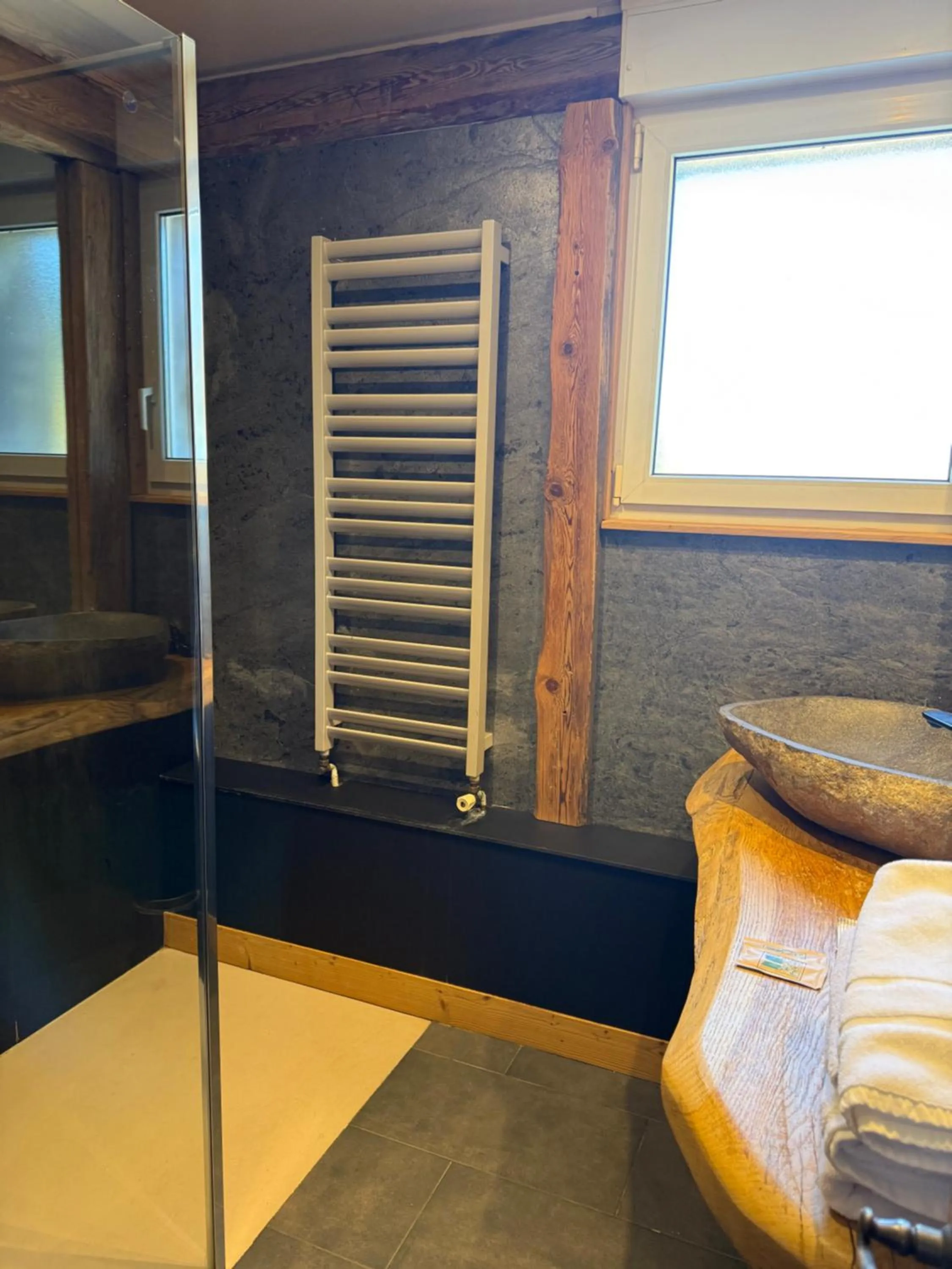 Bed in L'Auberge au Bord du Lac