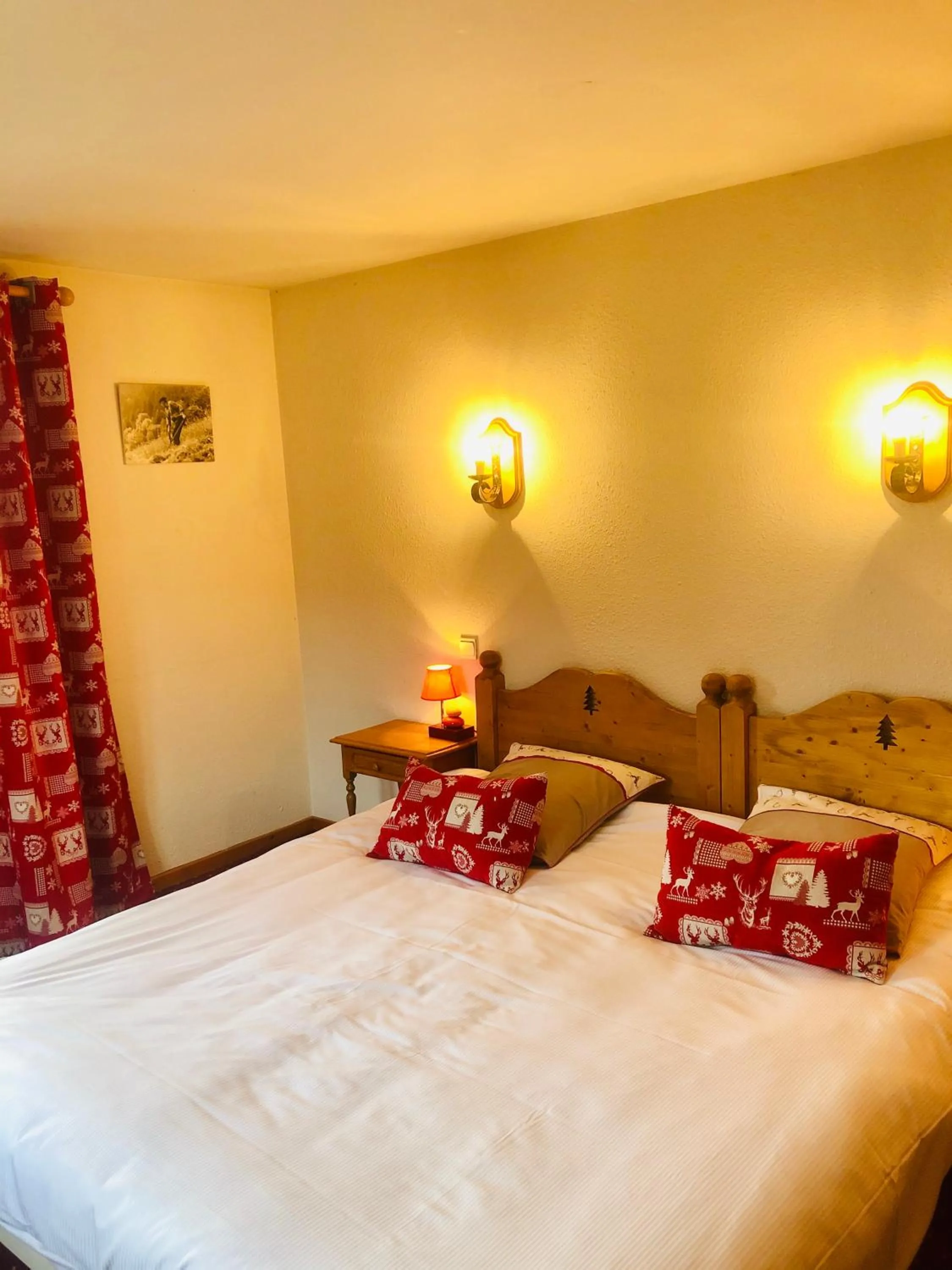 Bed in L'Auberge au Bord du Lac