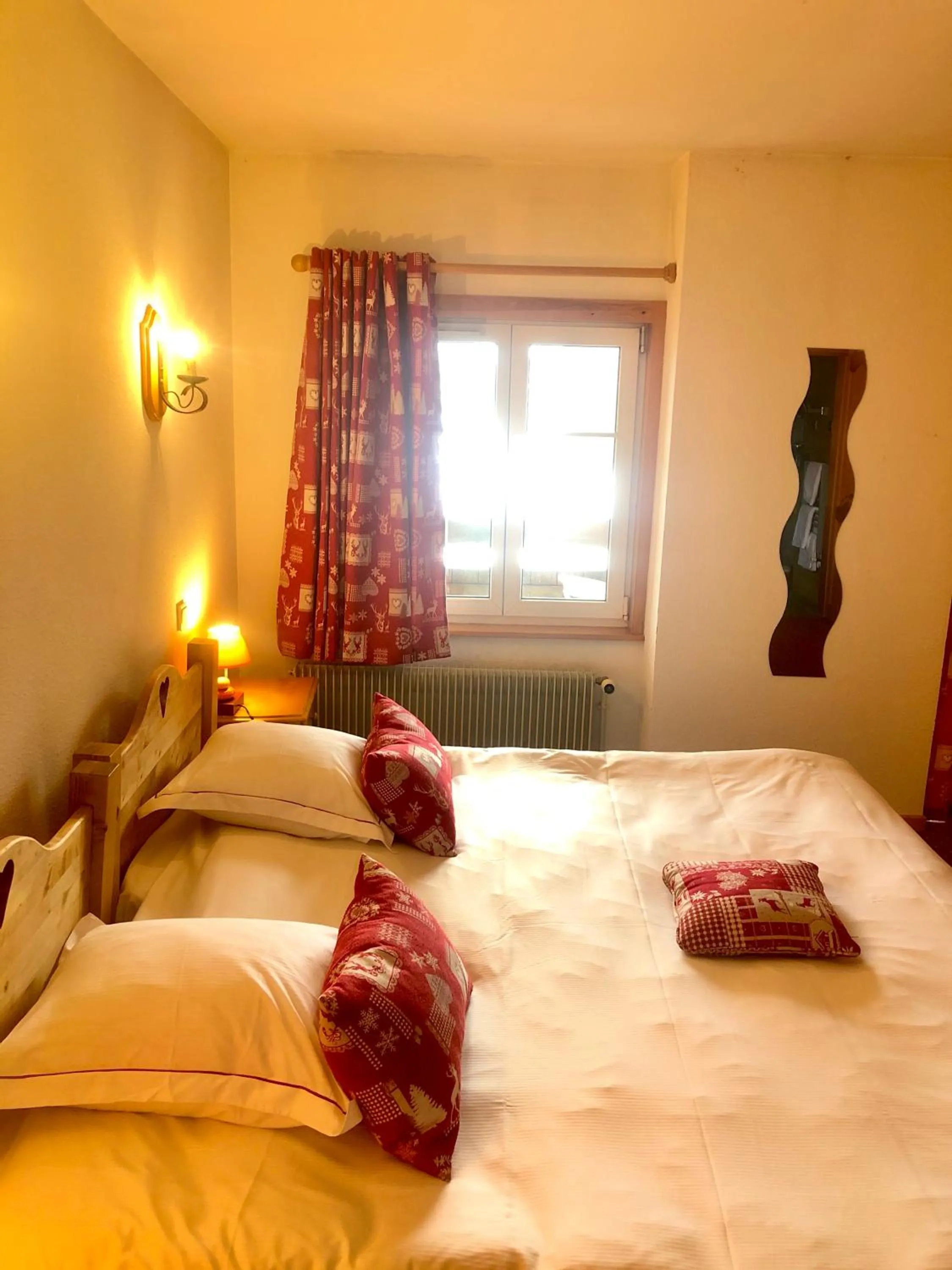 Bed in L'Auberge au Bord du Lac