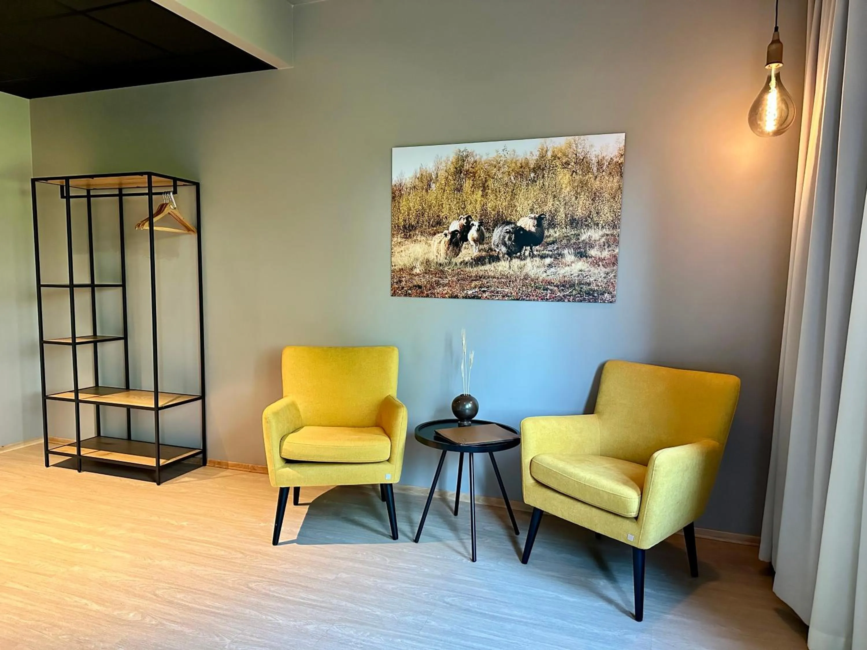 Seating area in Bjørnfjell Mountain Lodge