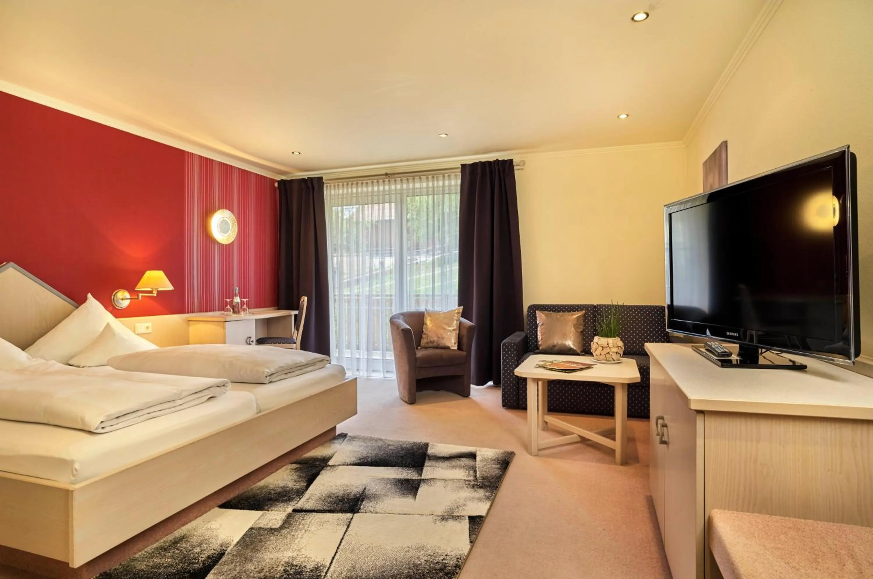 Photo of the whole room in Das Reiners