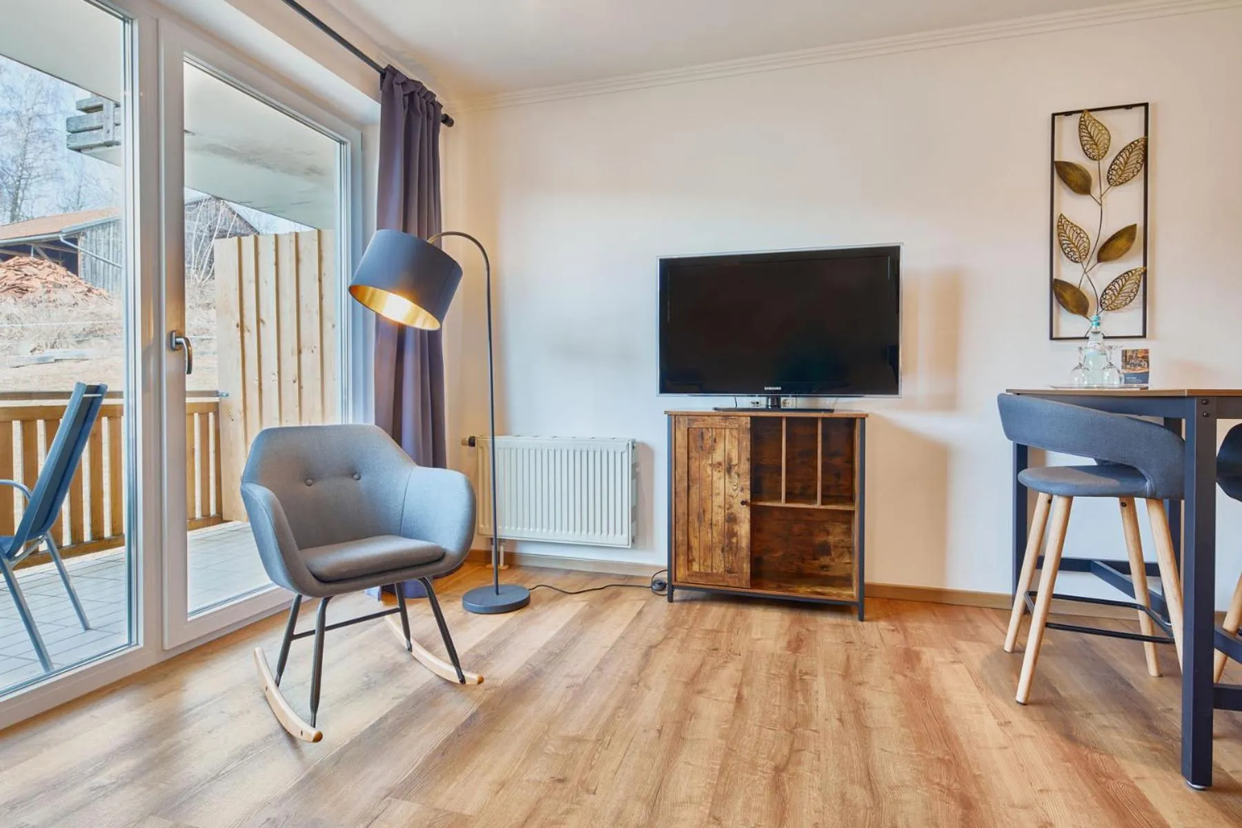 Photo of the whole room in Das Reiners