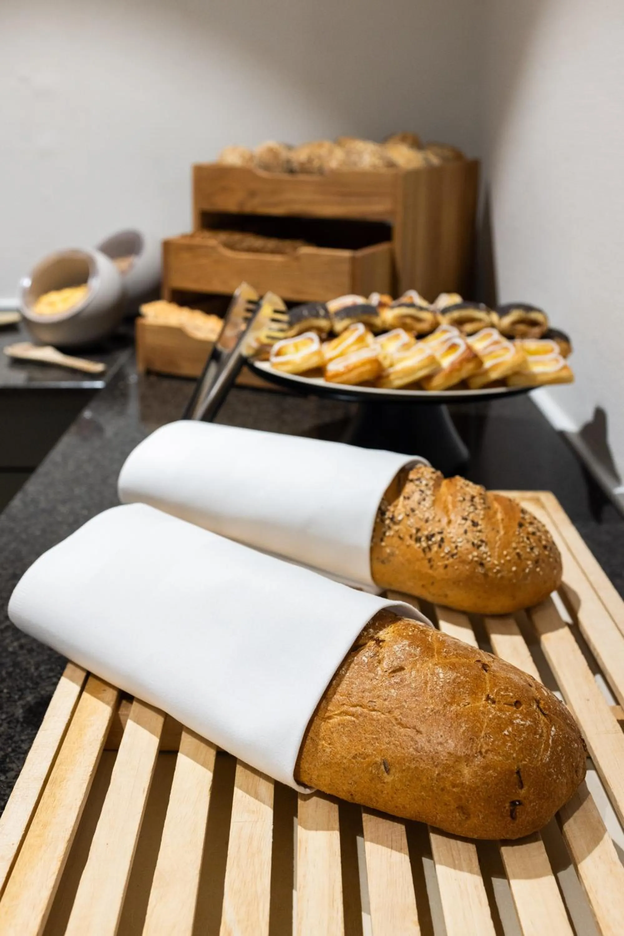 Buffet breakfast in Milling Hotel Ansgar