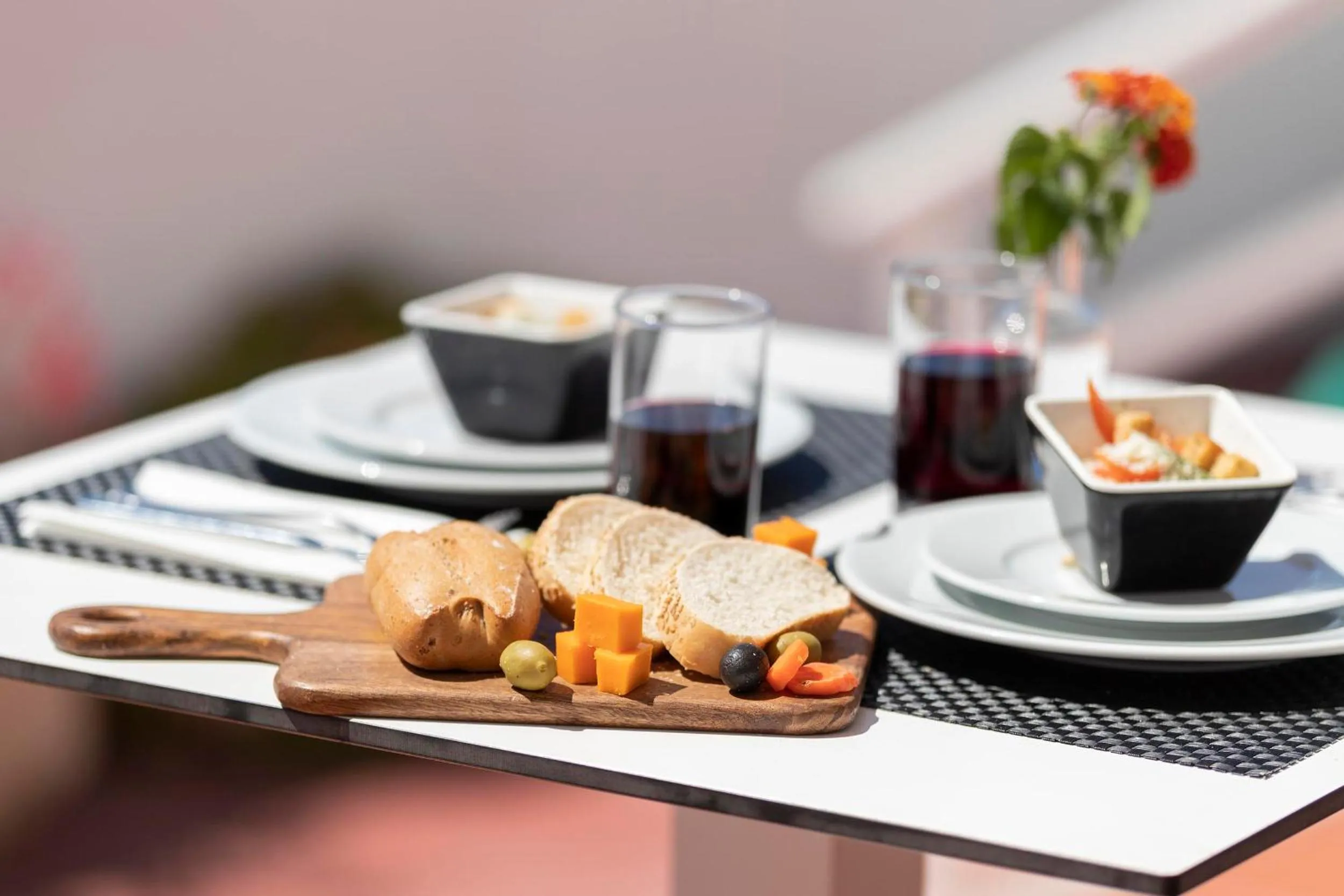 Restaurant/places to eat in Hotel Palia La Roca