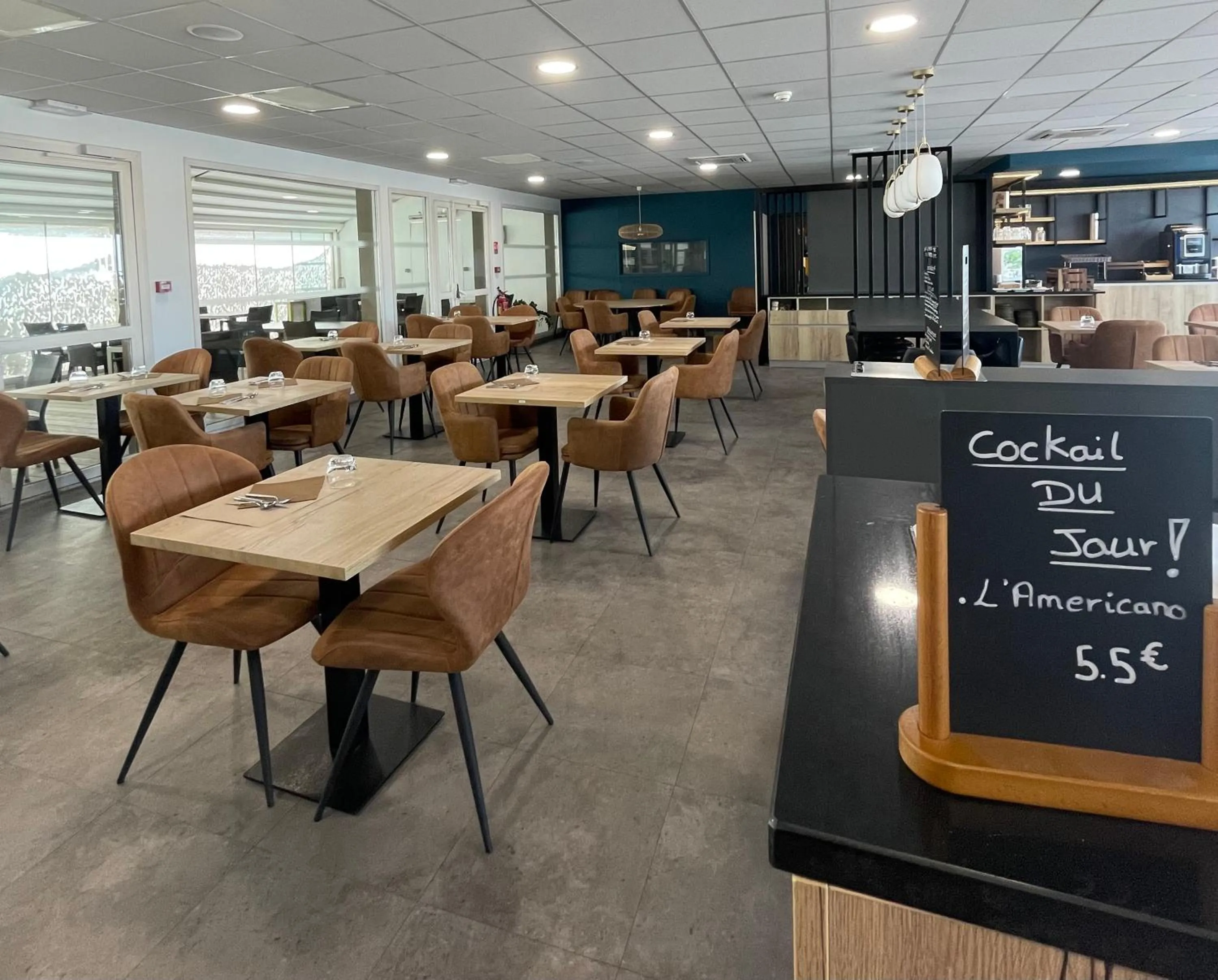 Restaurant/places to eat in Campanile Montpellier Ouest - Croix D'Argent