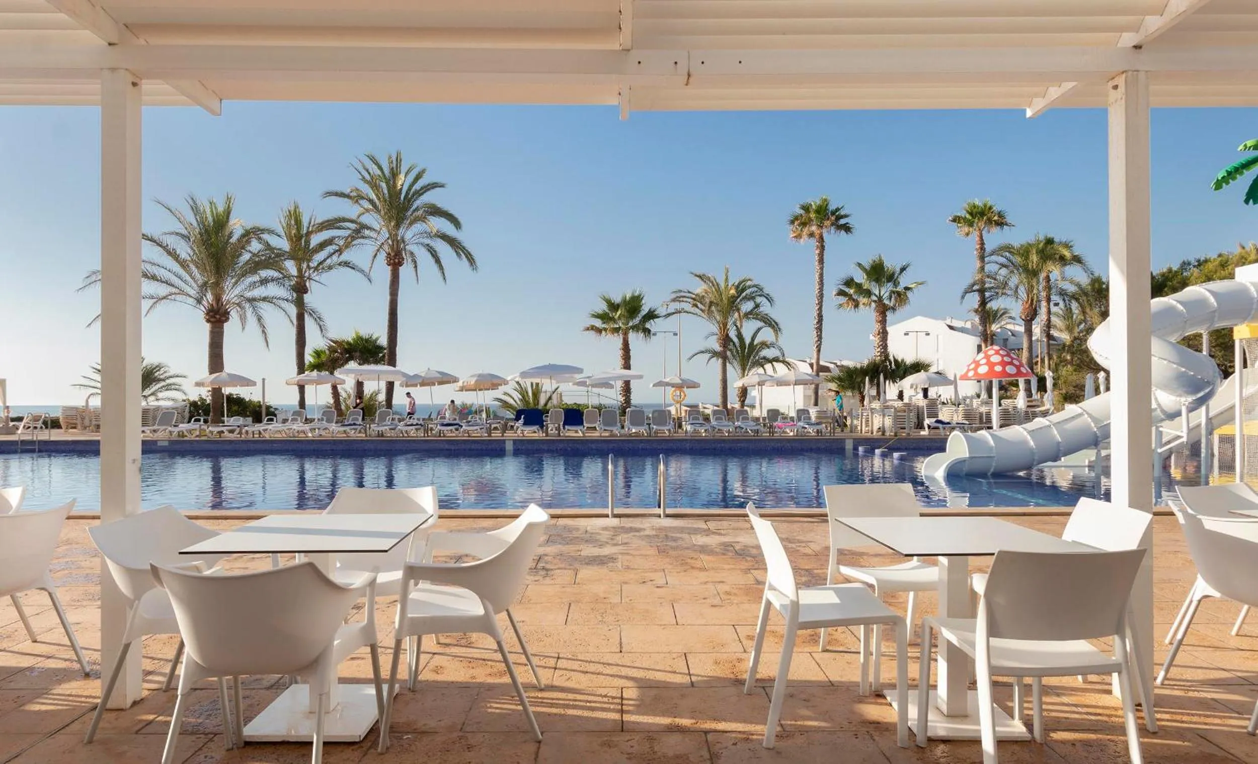 Restaurant/places to eat in Hotel Palia Maria Eugenia