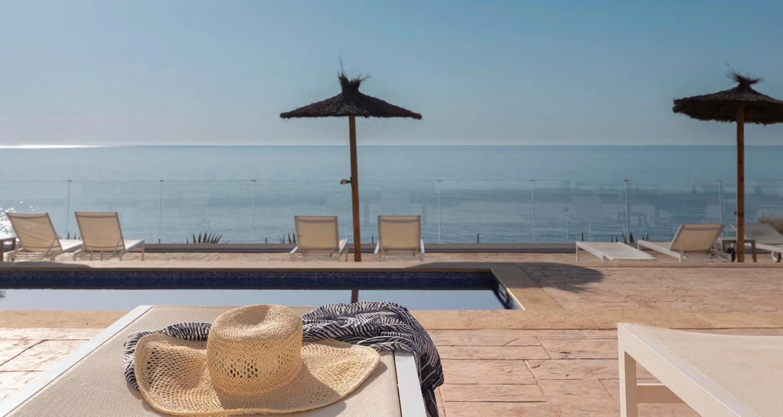 Swimming pool in Hotel Palia Maria Eugenia