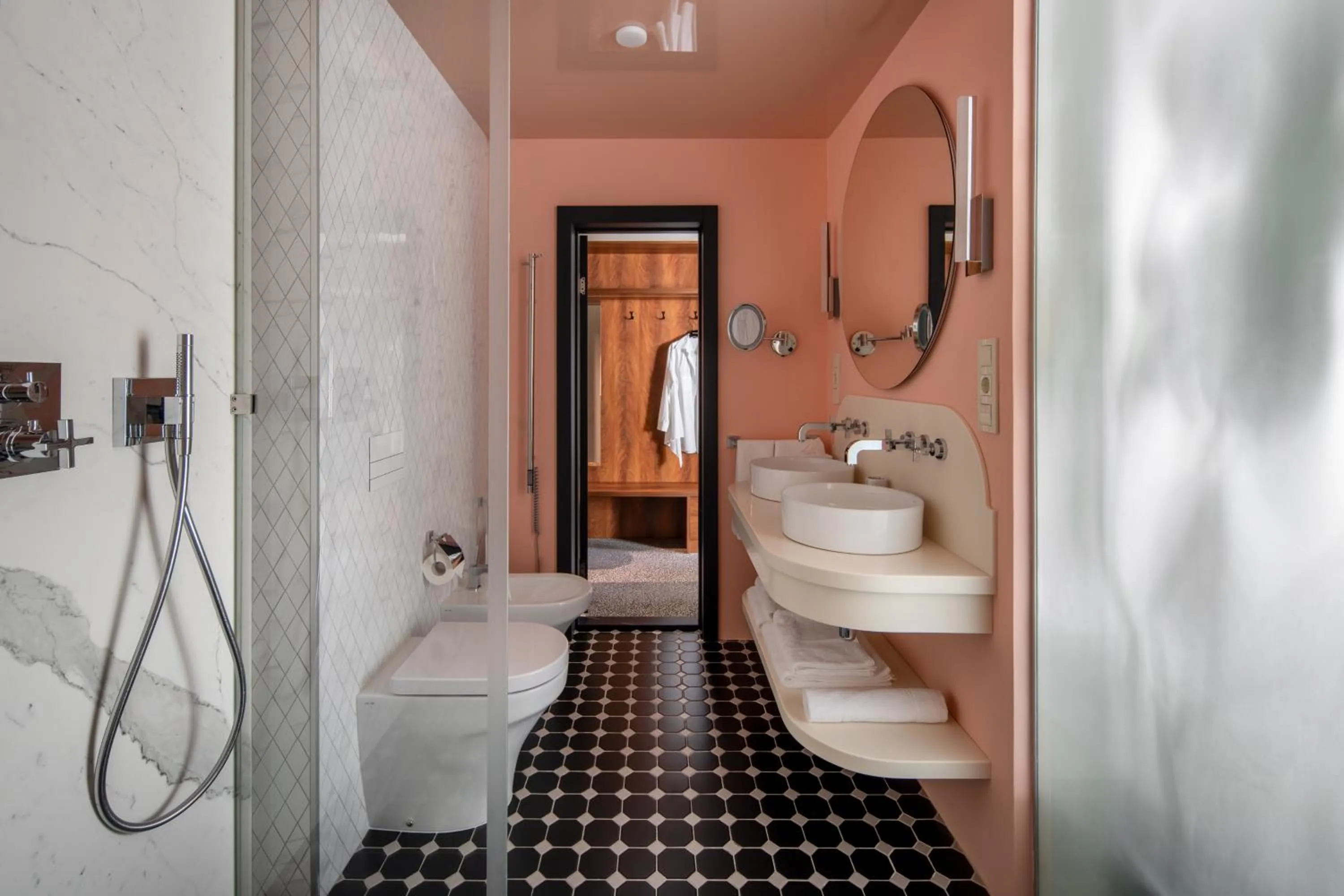 Shower in Vozdvyzhensky Boutique Hotel